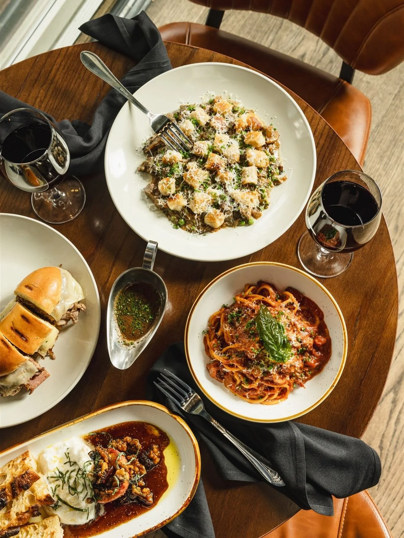 Five Kitchen &amp; Bar recently launched their winter menu, full of cozy dishes to warm your soul and fill your bellies! Here&rsquo;s a few of my fave snaps from our photoshoot. 

PS the stroganoff gnocchi is unreal 🤤 stop by and snag a bite and a c