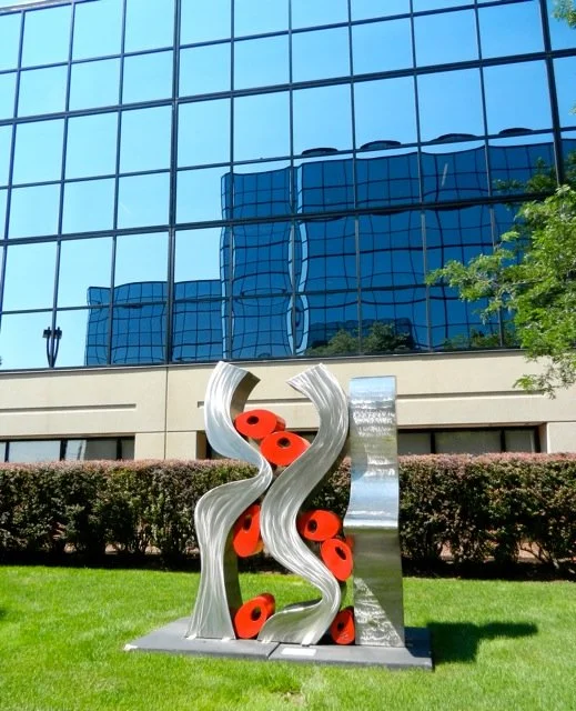 Caught Up III
Stainless steel and mild steel
8' x 7' x 2'
price available upon request