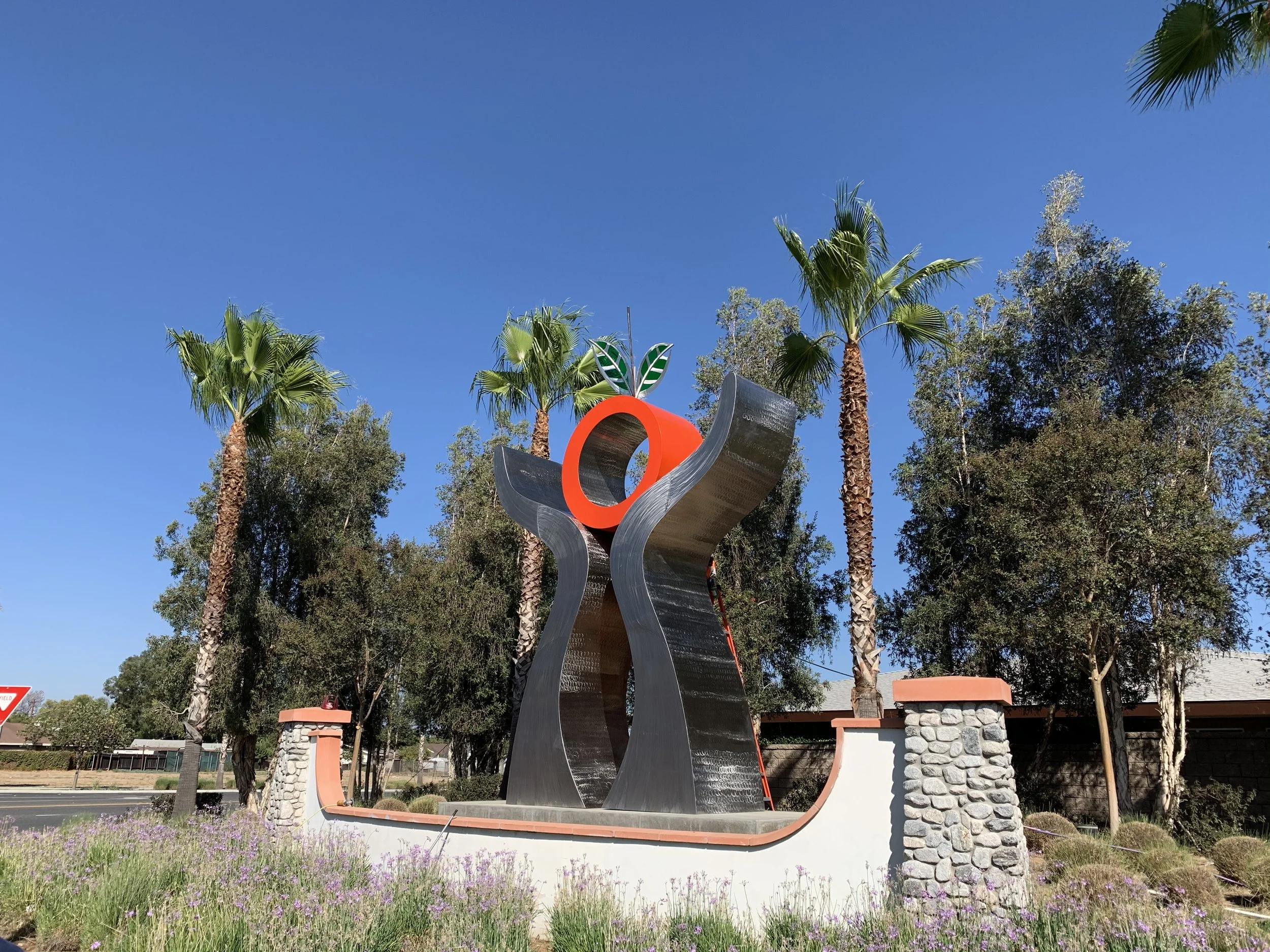 The Gift II
📍Entry sculpture Riverside CA. 
2020