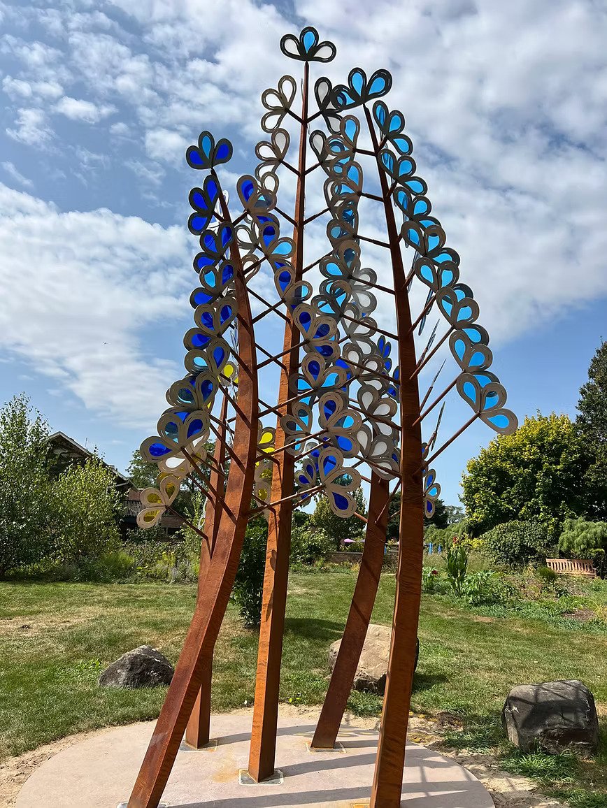 Legacy Leaves
📍Janesville WI.
18' tall
2024