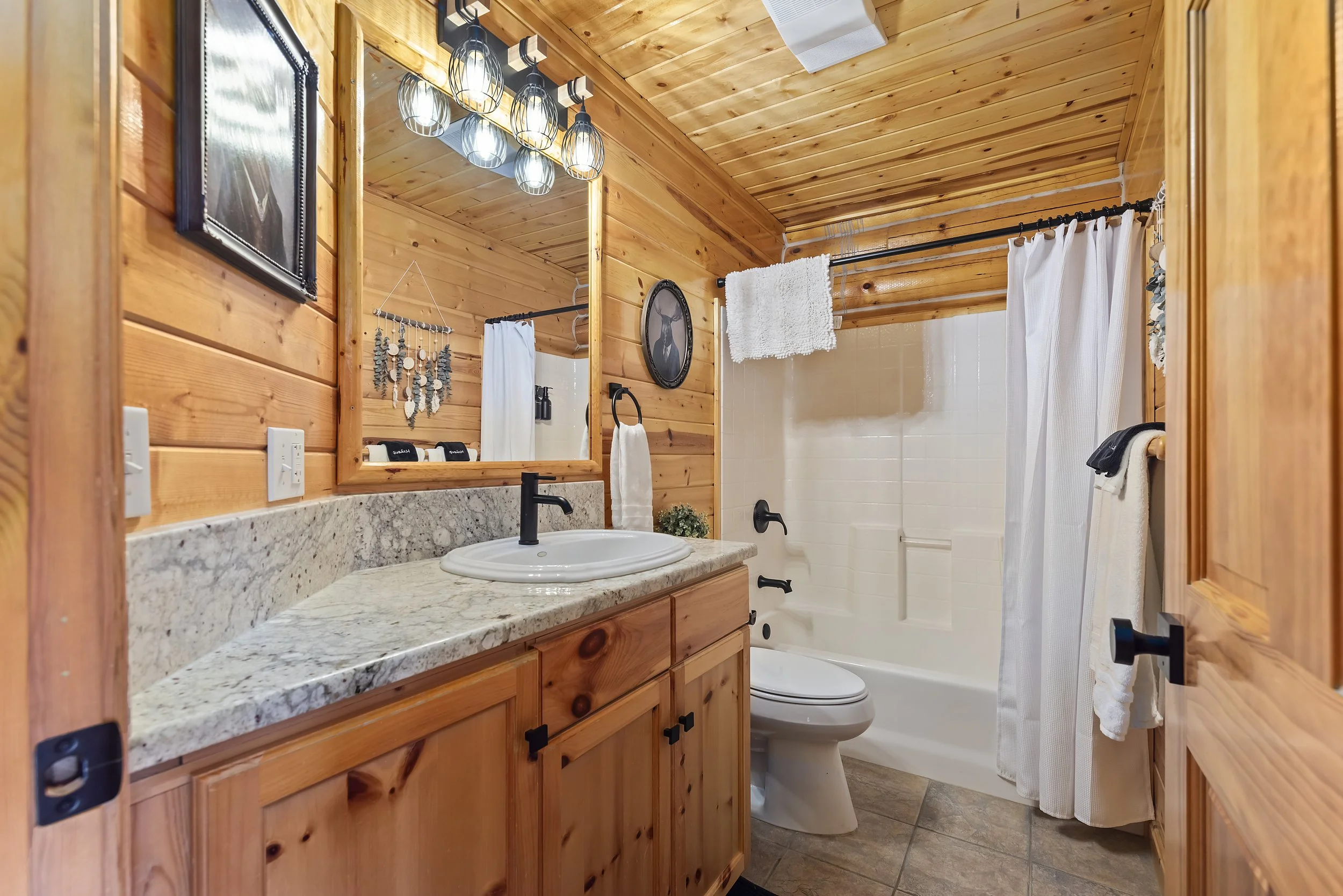 30-15 Village Ln - Taryn Johnson_030.jpg