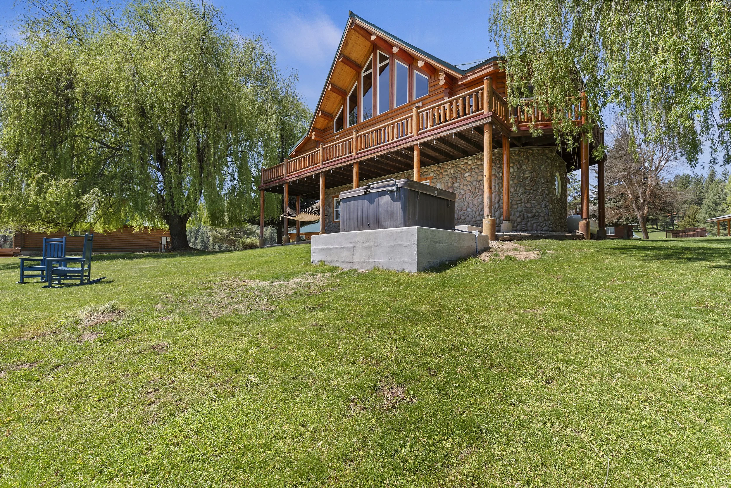52-15 Village Ln - Taryn Johnson_052.jpg
