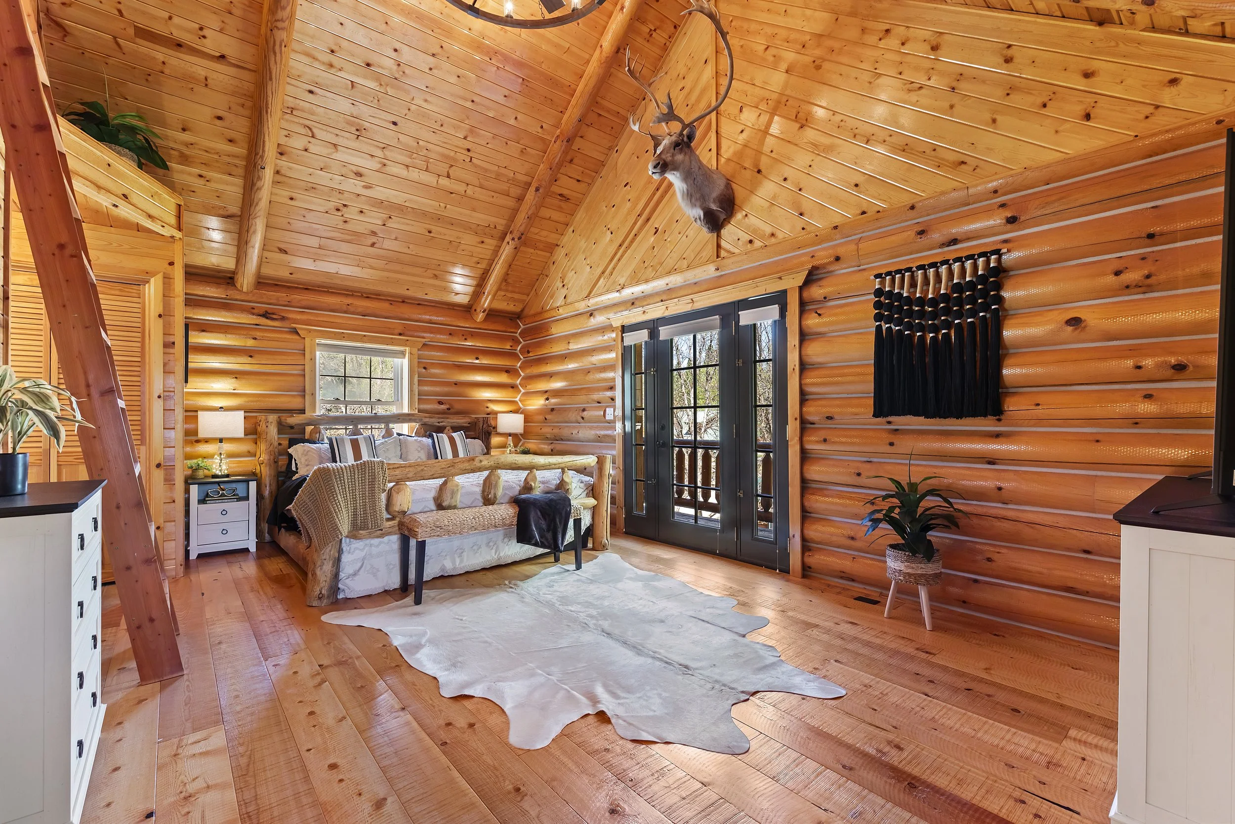 35-15 Village Ln - Taryn Johnson_035.jpg