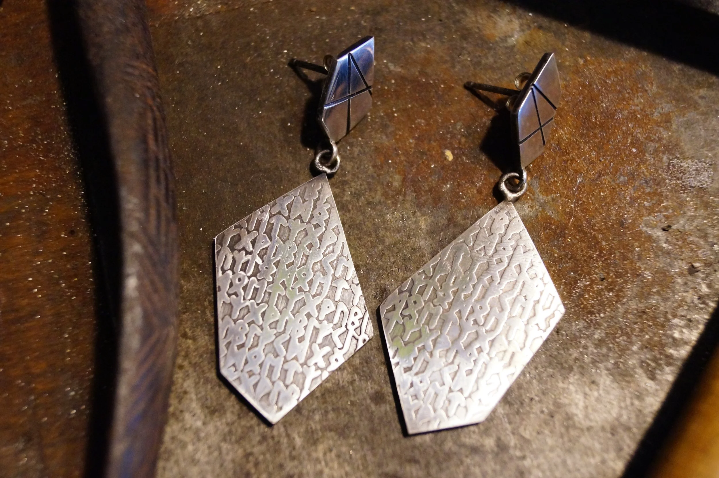 futhark rune earrings5.JPG