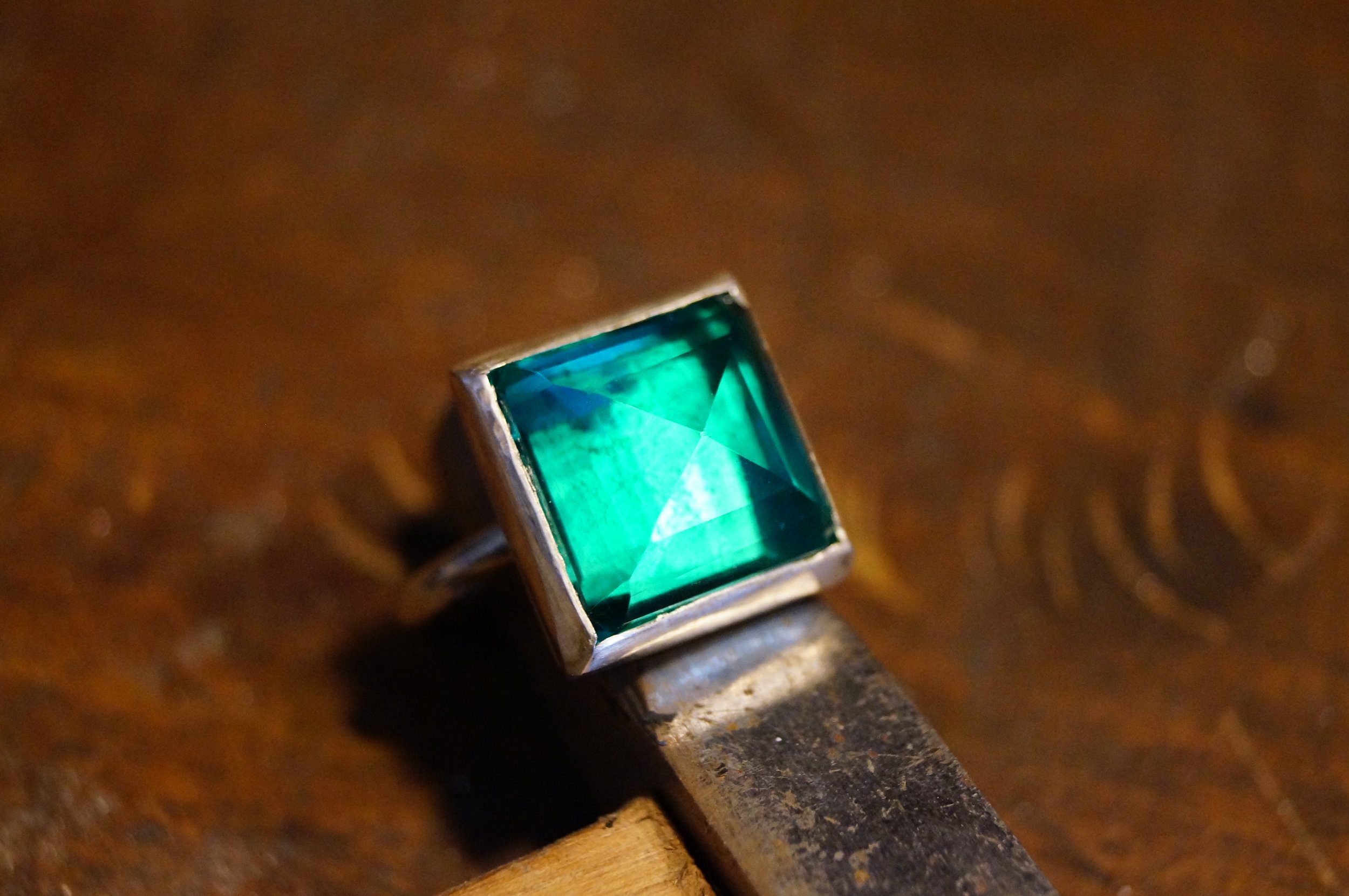 blue glass ring5.JPG