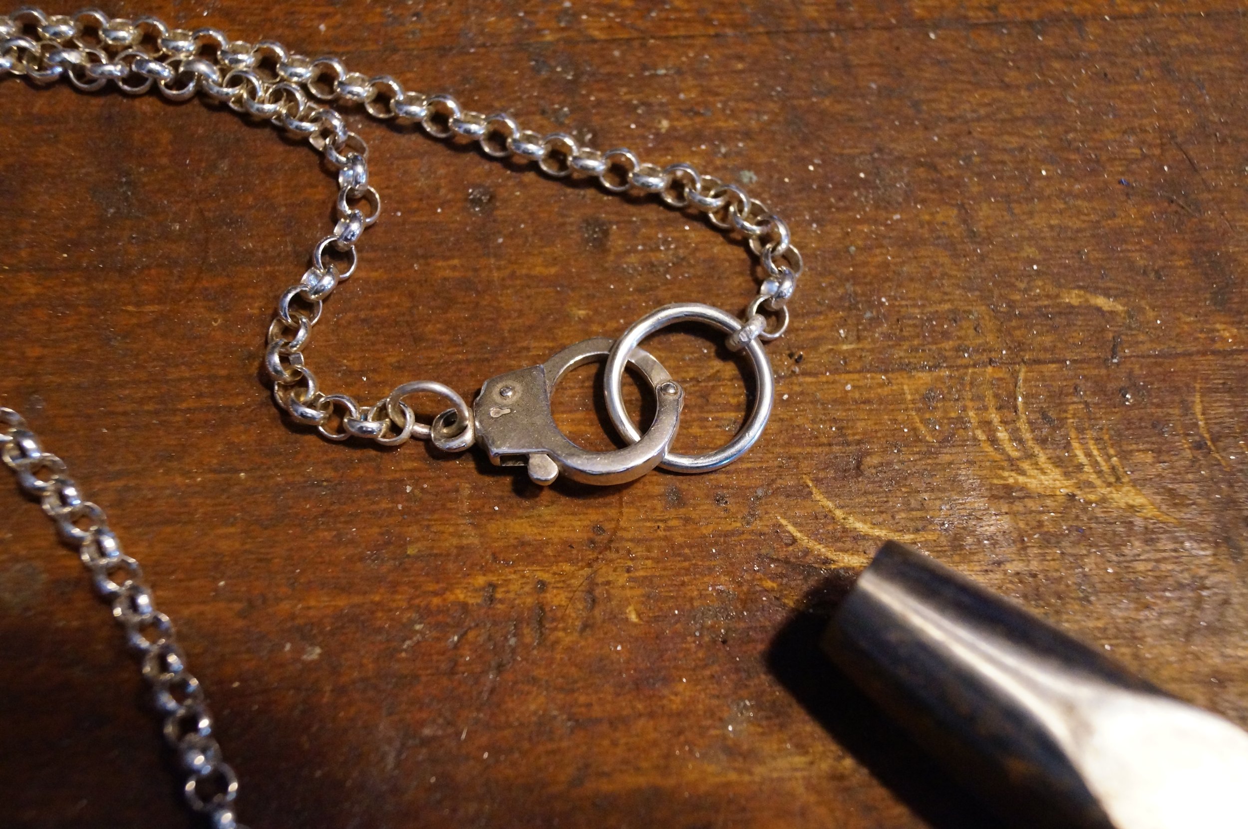 large labradorite claw setting with handcuff clasp2.JPG