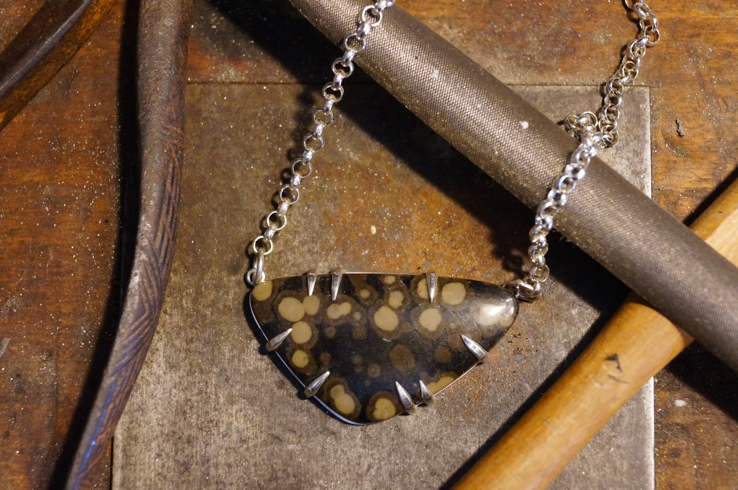 black-brown variolite claw settin with handcuff clasp4.JPG