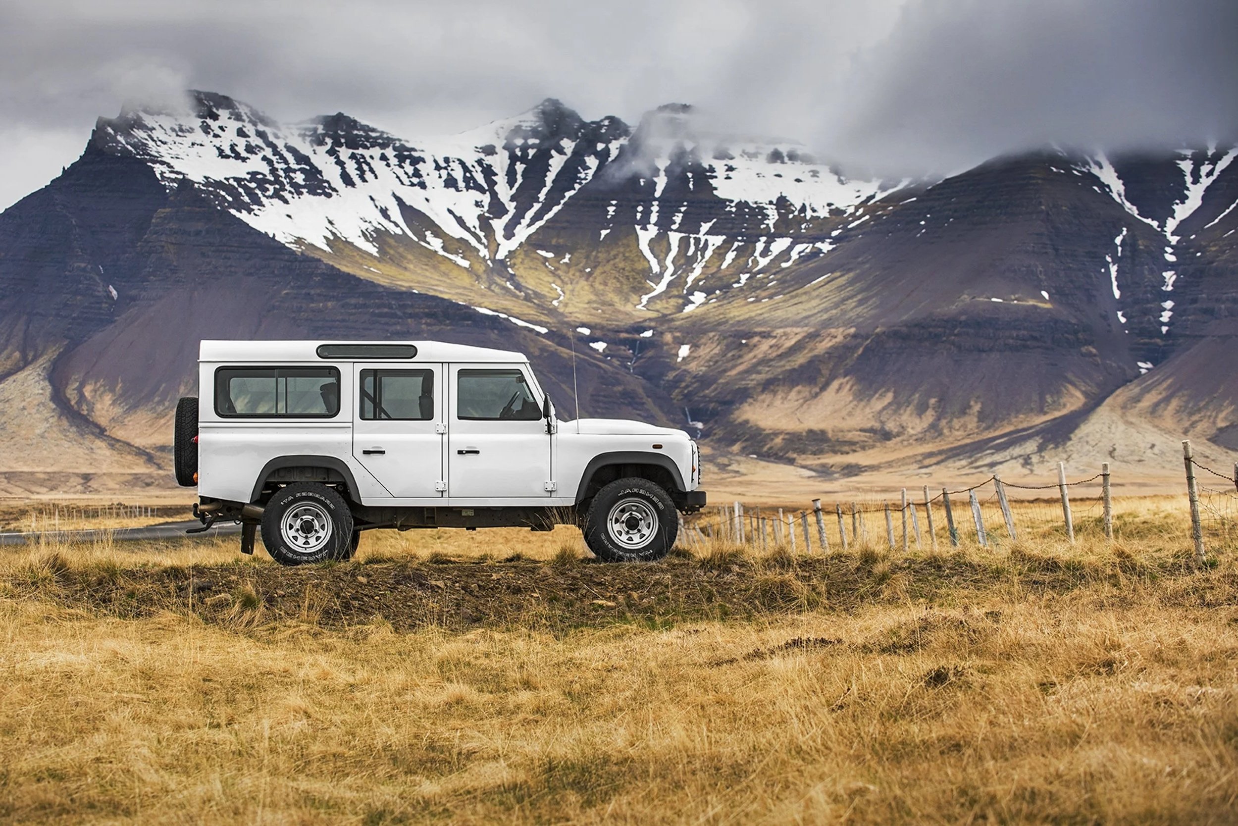 Defender in Iceland