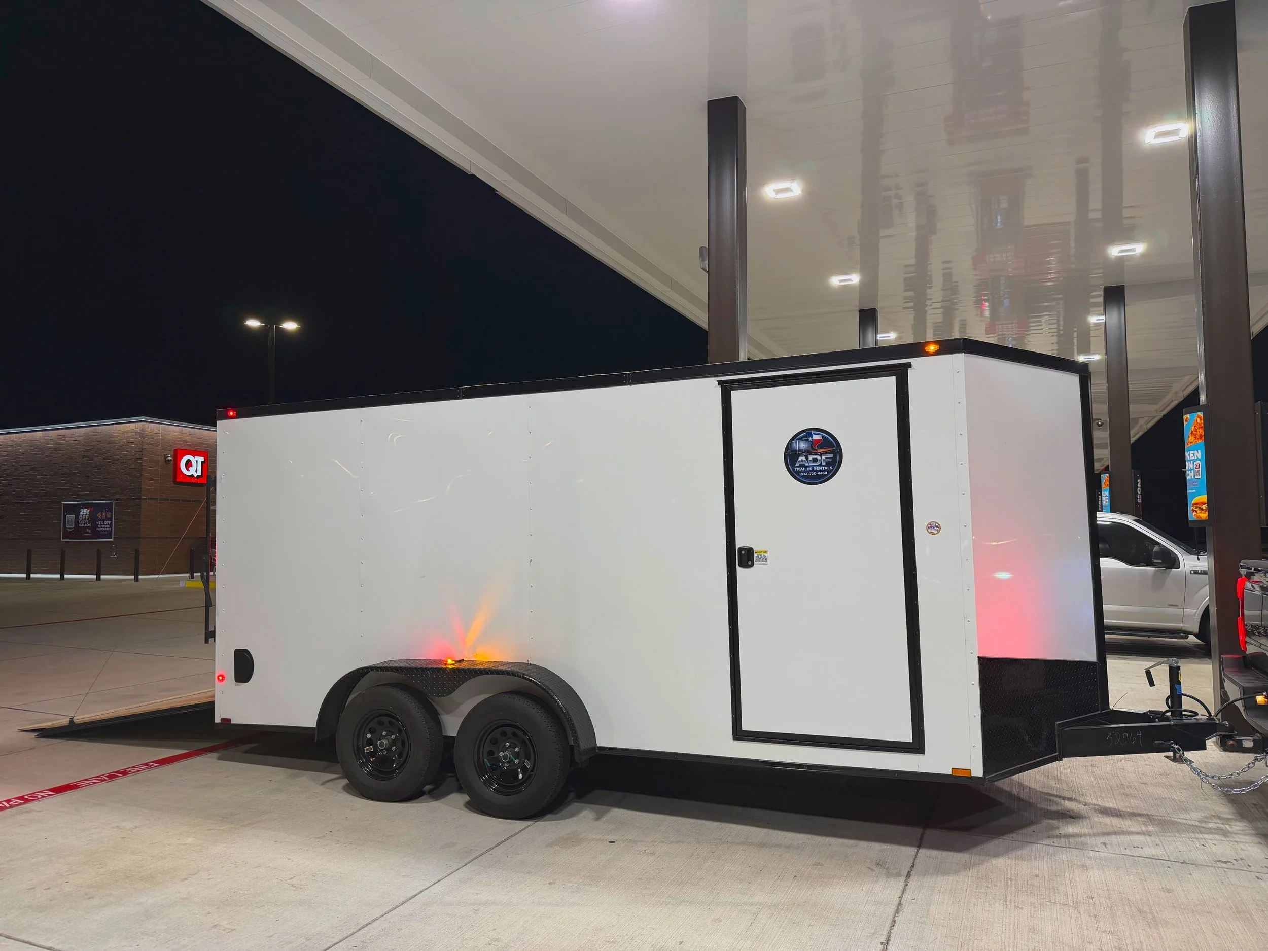 Enclosed Trailer (16ft x 7)