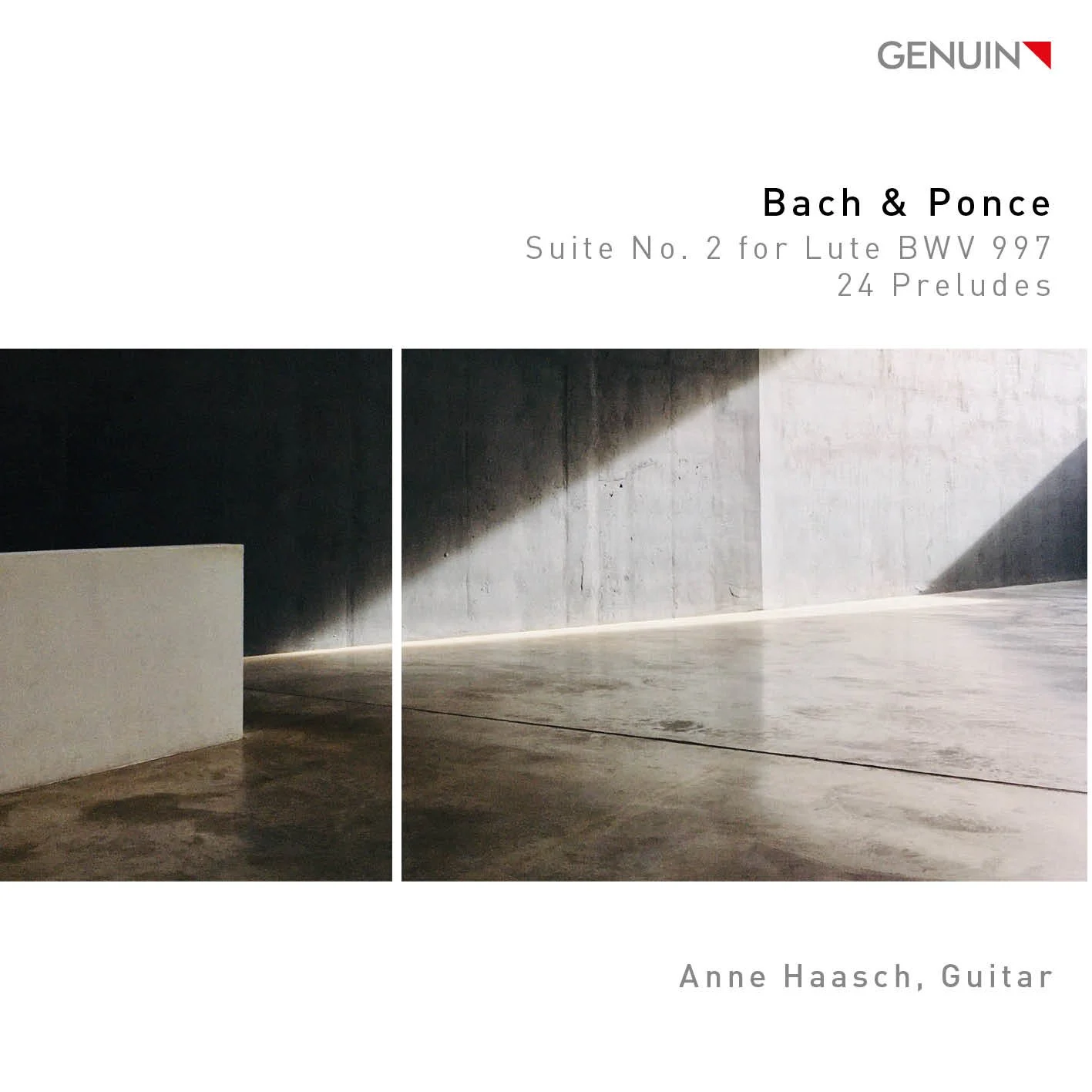 Albumcover mit einer minimalistischen, schwarz-weißen Fotografie eines Raums mit Betonwänden und Schatten.