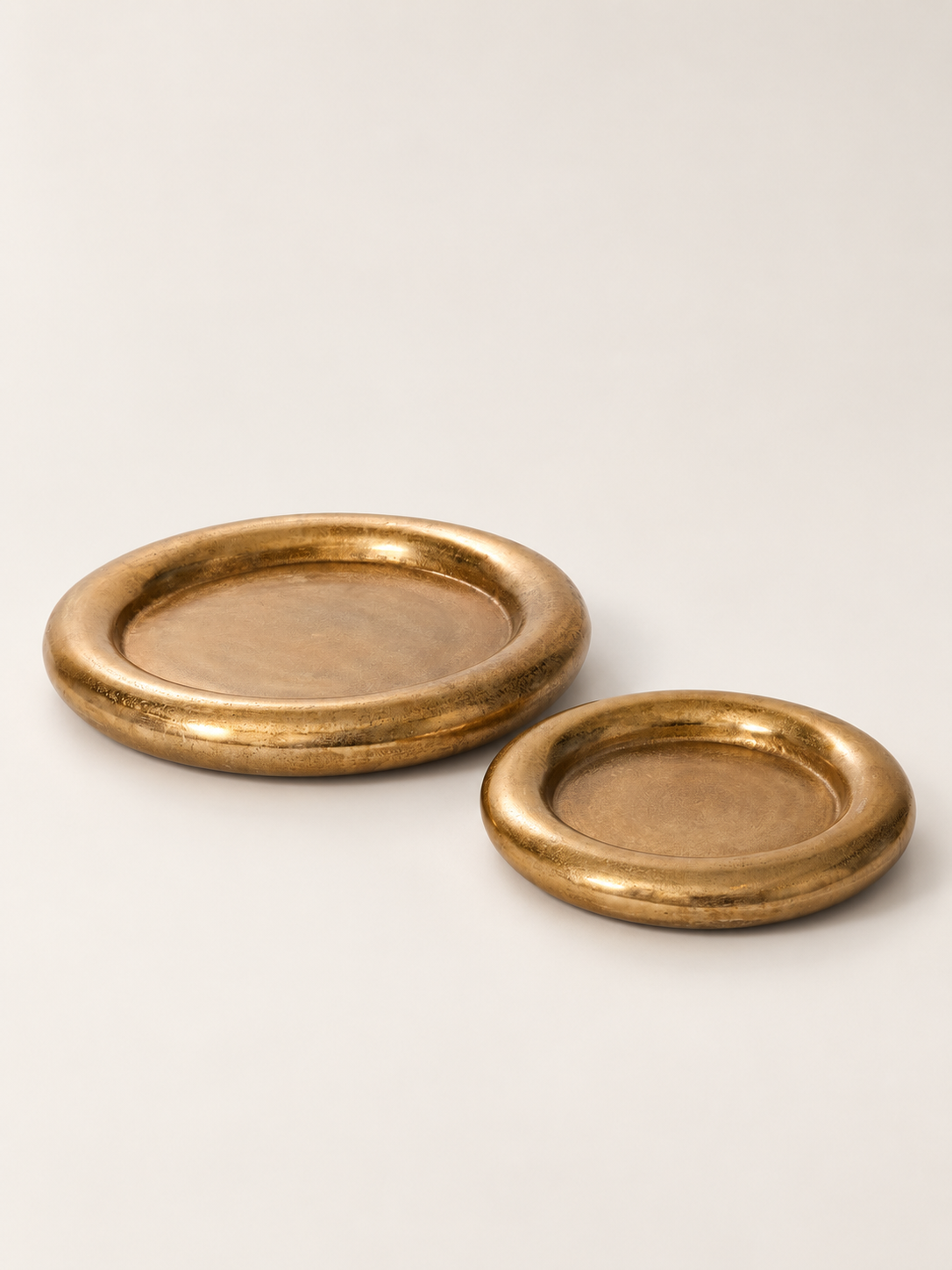 golden round trays.png
