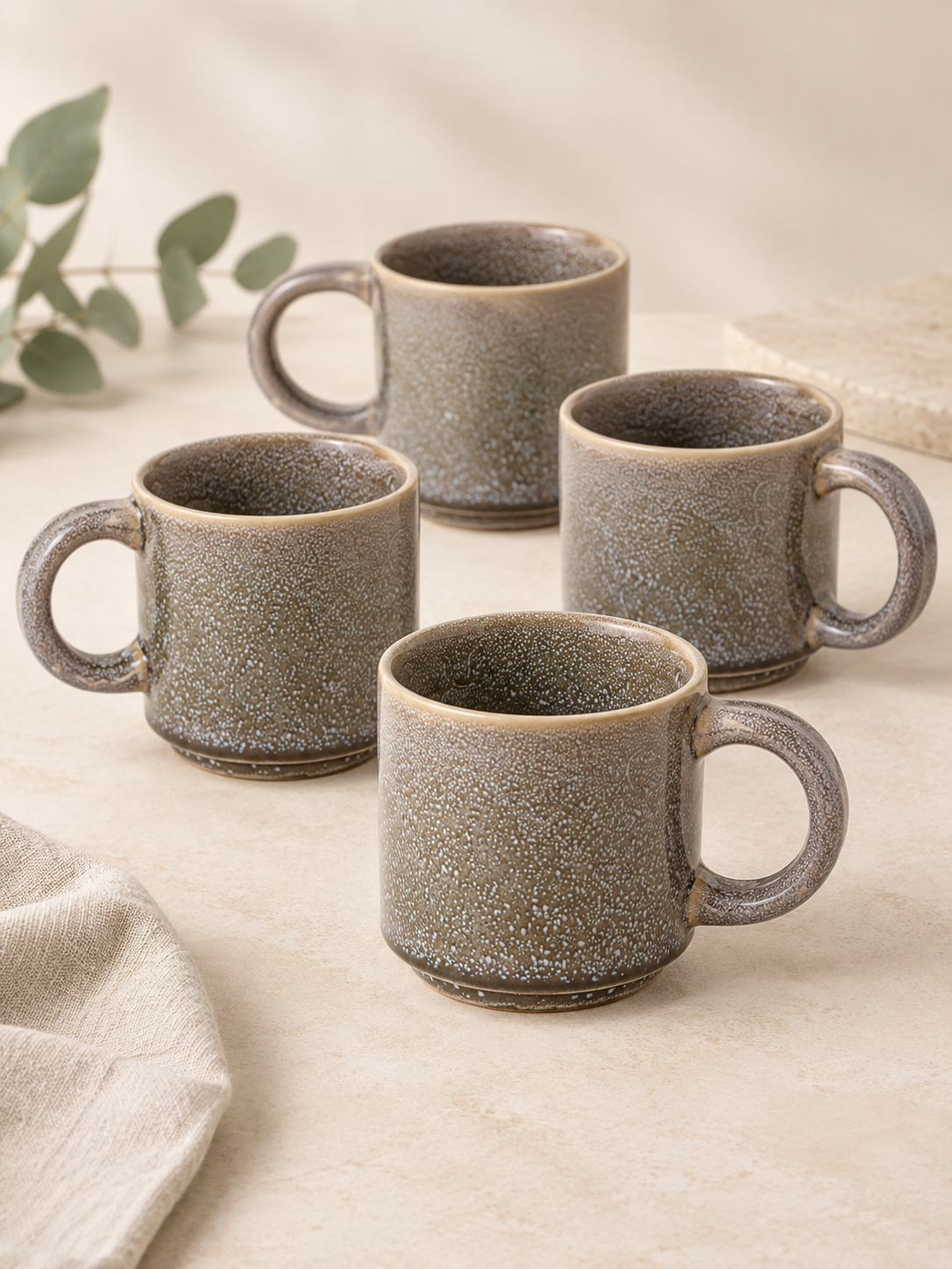 starling mug in dark green.png