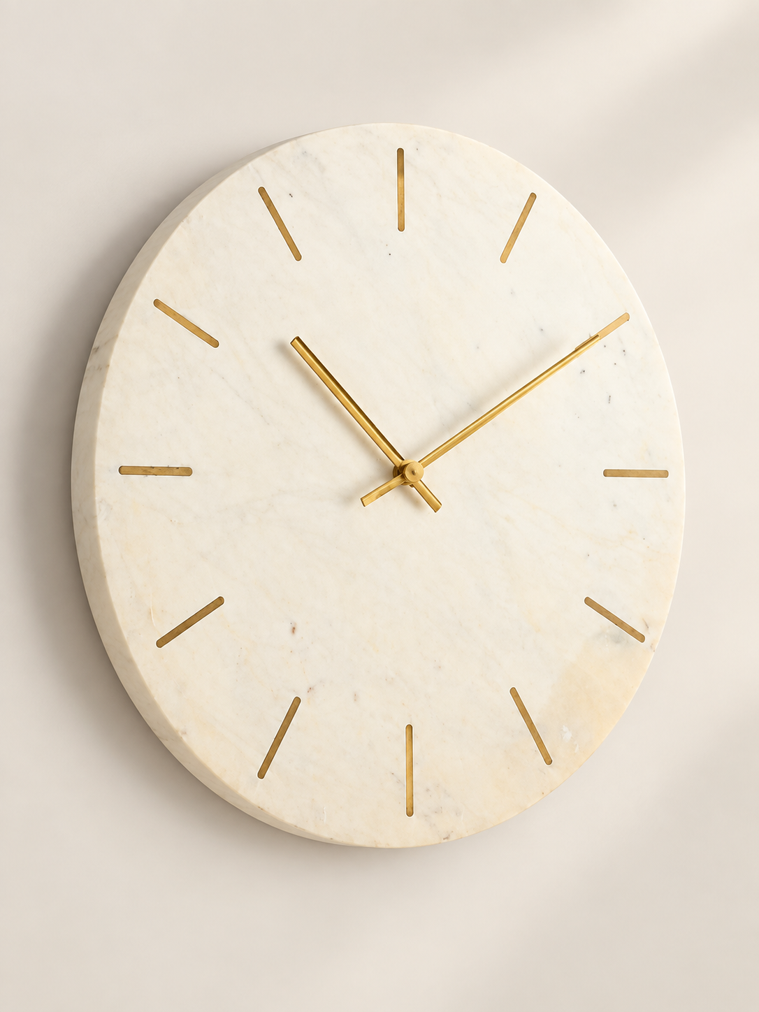 marble gold clock large hung.png