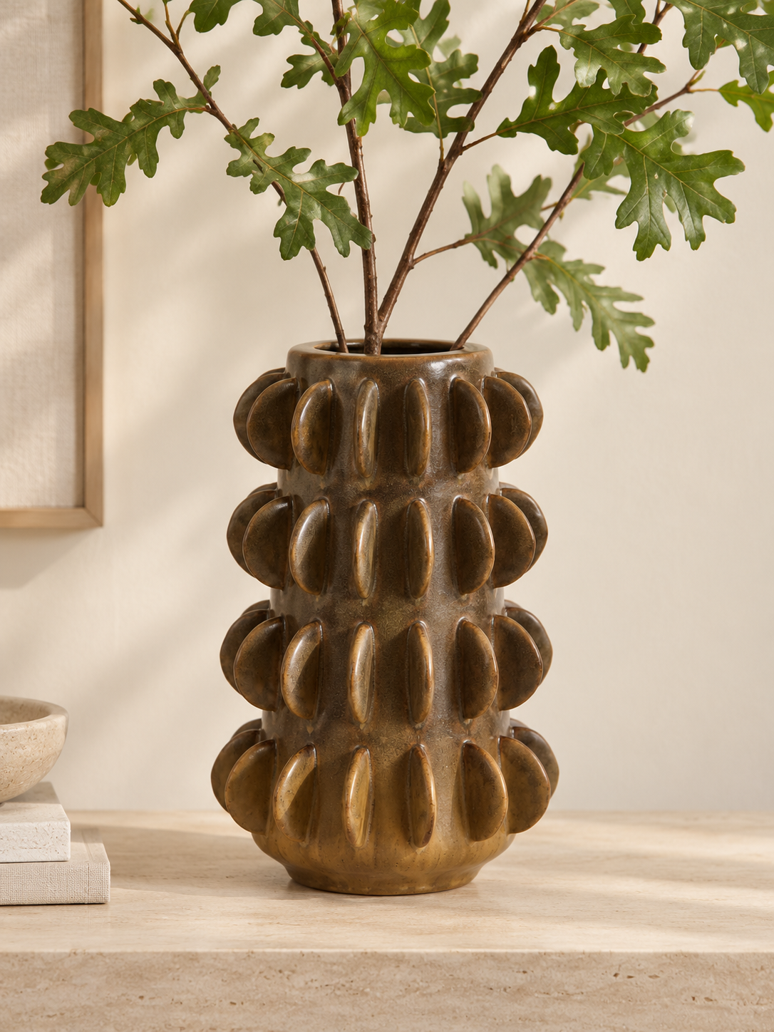 tall millay vase.png
