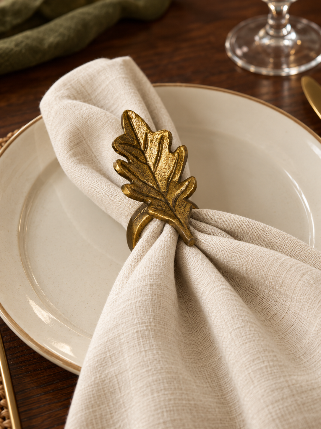 English Oak Leaf Napkin Rings — Set of 6