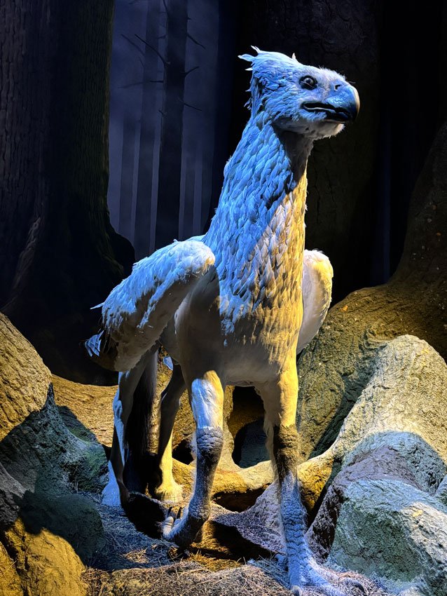 Harry Potter Buckbeak Animatronic Hybrid Animal Eagle-Horse.