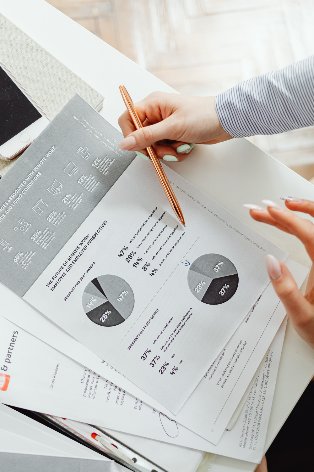 Bookkeeper vs Accountant: What's the Difference? 