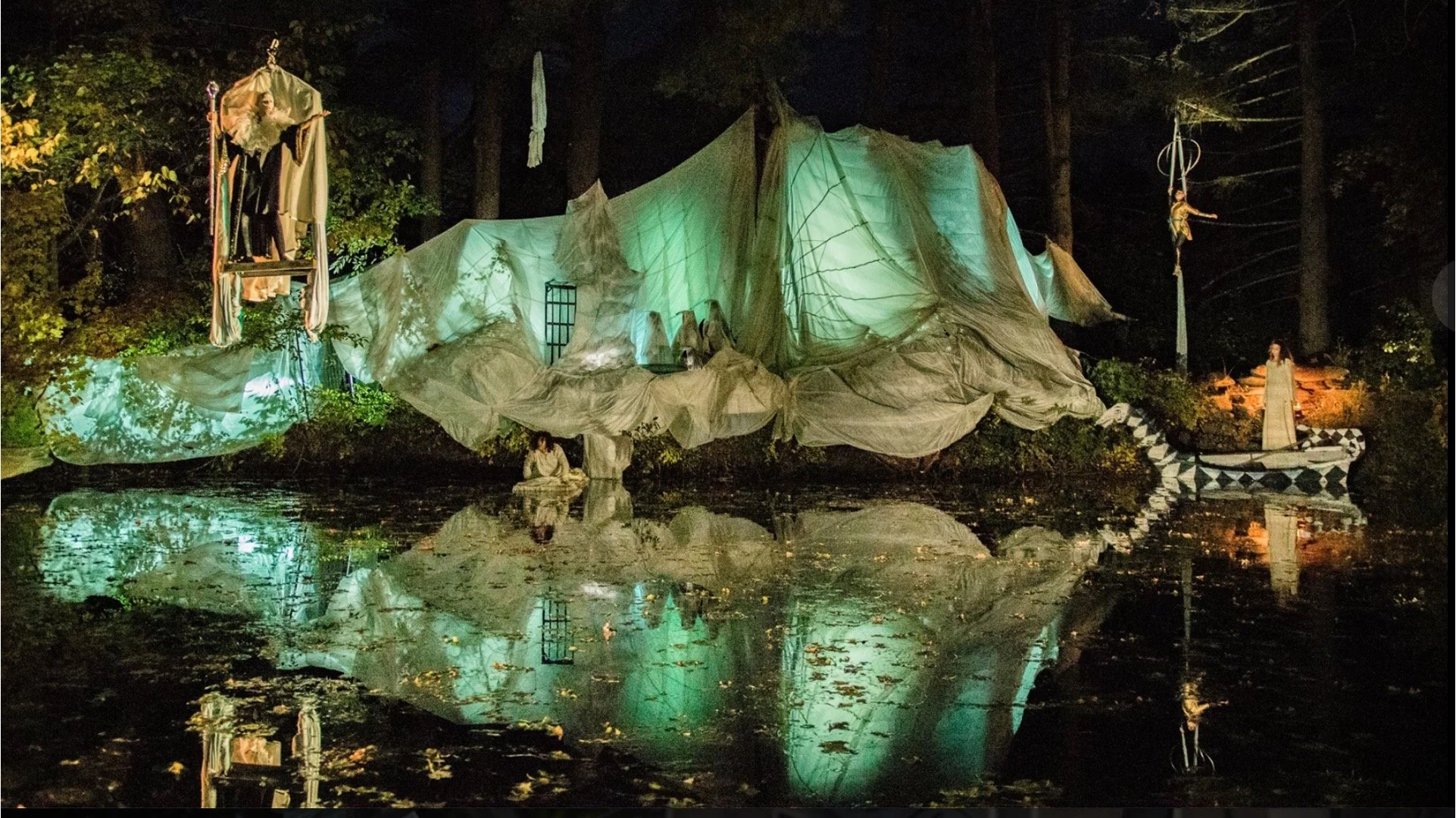 DE Leonora's world.jpg