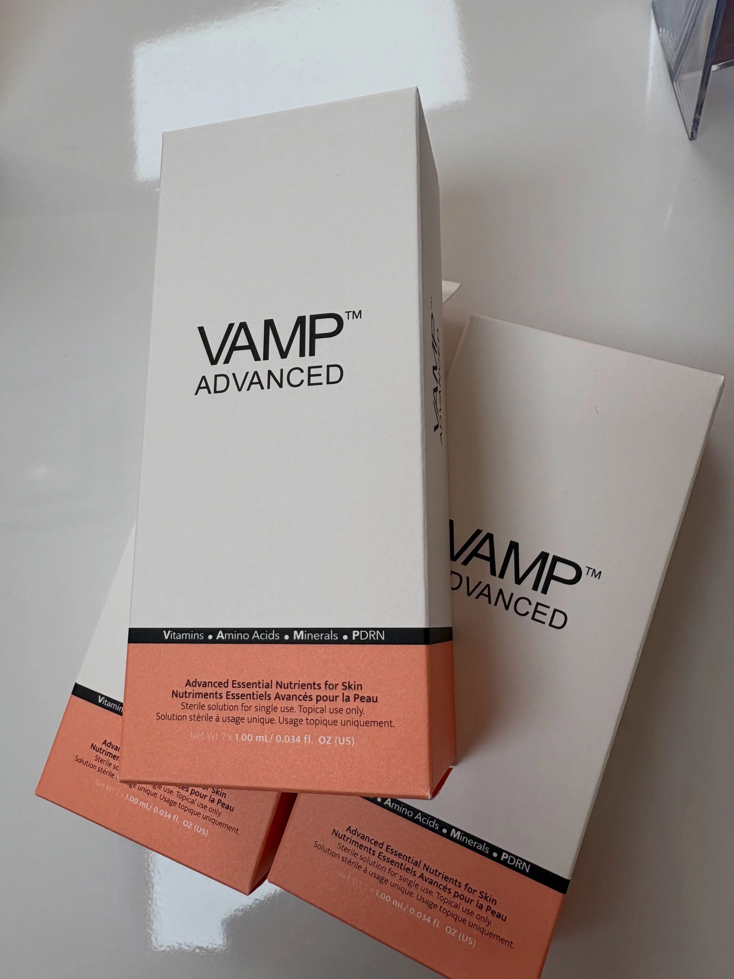 So, what exactly is VAMP? 👀

VAMP is a skin-rejuvenating cocktail containing vitamins, amino acids, minerals + PDRN designed to support healthier-looking, more radiant skin.

✨ Vitamins + minerals help support overall skin health
✨ Amino acids provi
