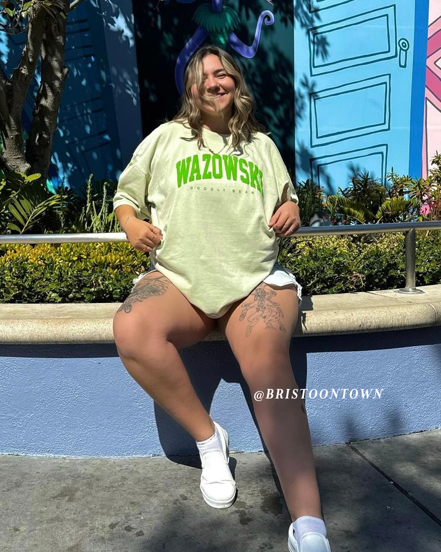 Wazowski University Tee Brianna -2.png