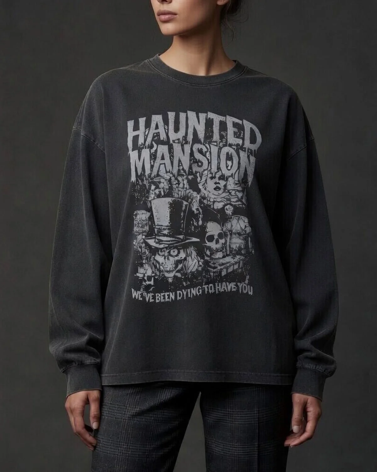 hm-grunge-addy-comfort-color-pepper-crewneck.jpg