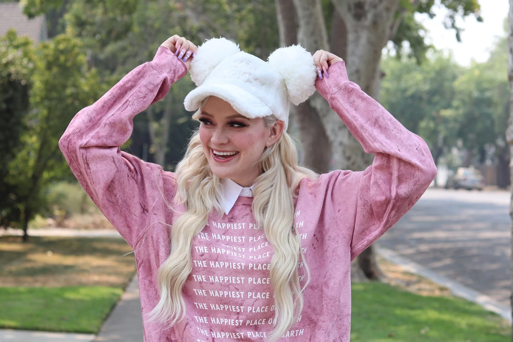 Elysia happiest 1.jpg