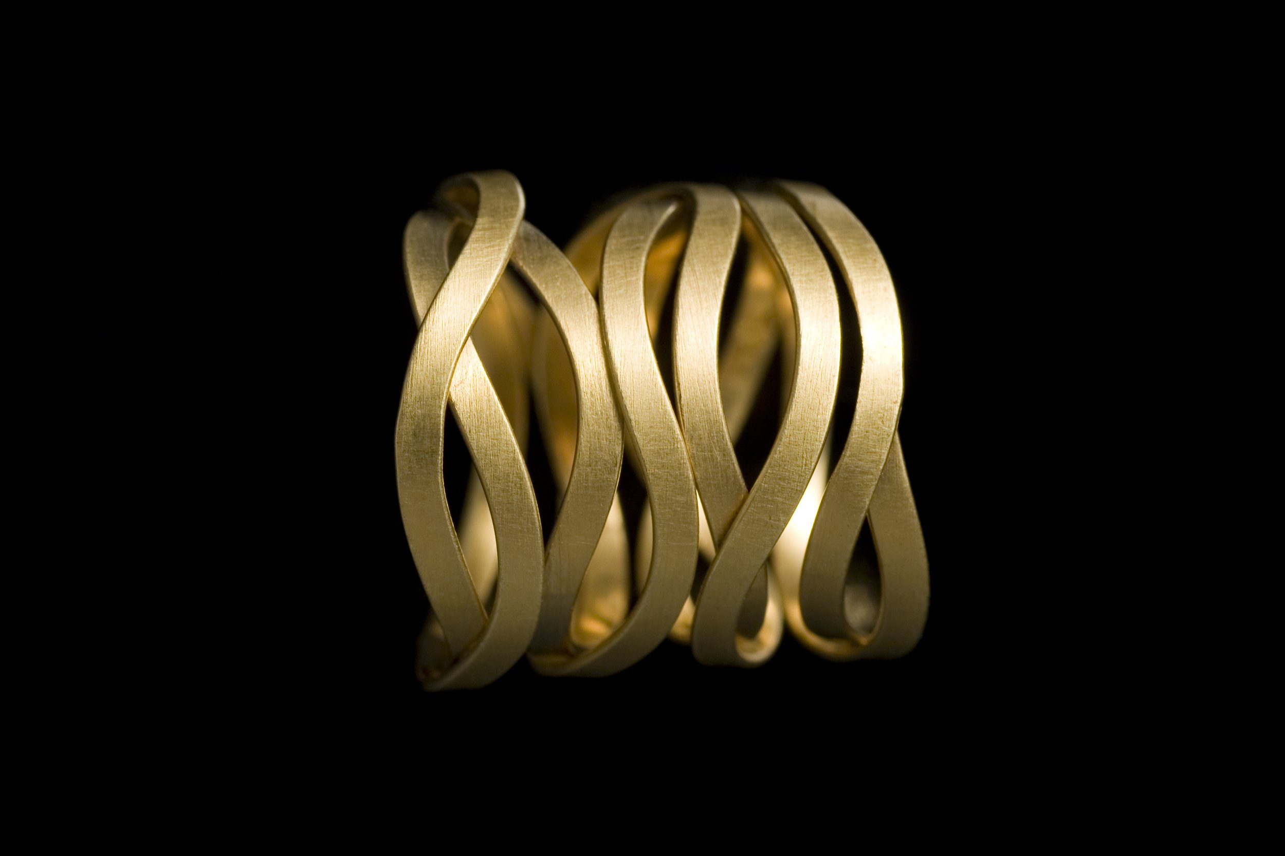 brücke zwischen den zweien, Gold [Preis auf Anfrage]