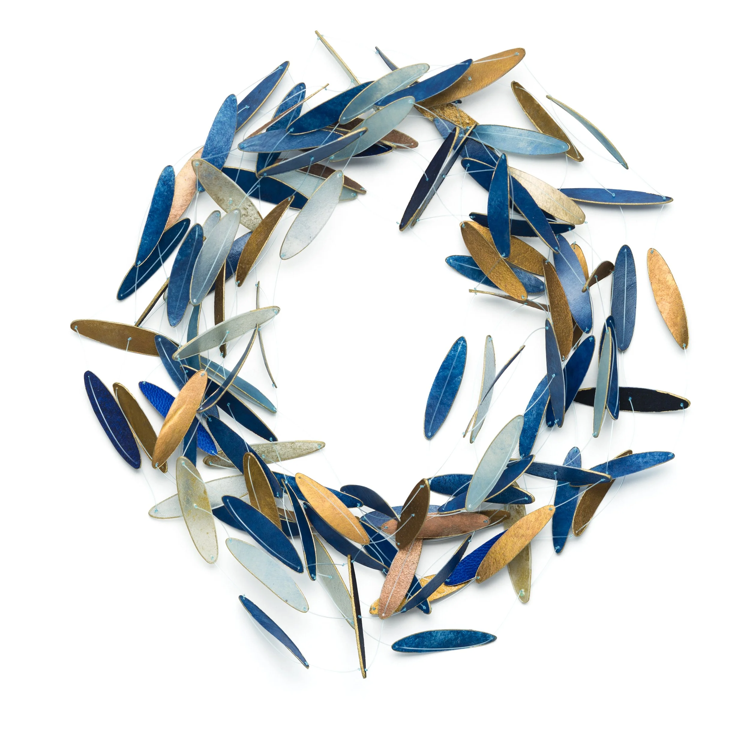 golden dark blue Pegamentkette.jpg