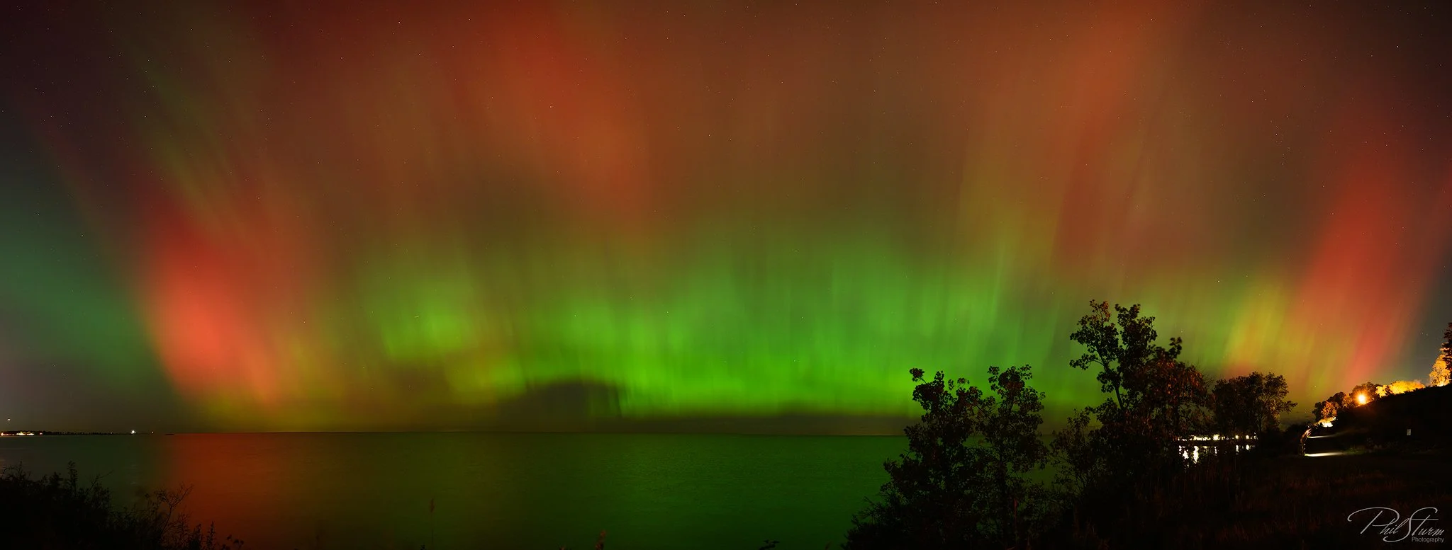 Aurora-Oct-10th-Painesville-Park2048px.jpg