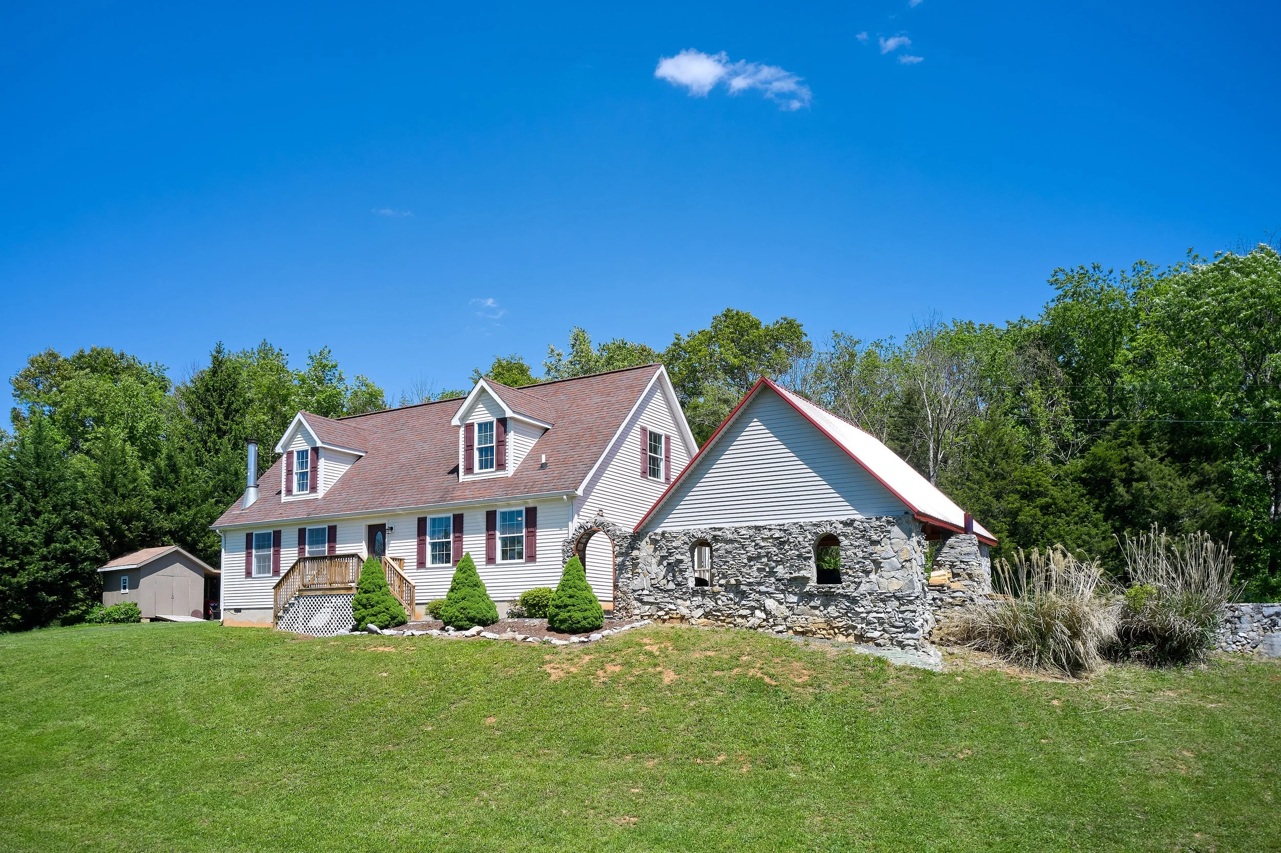 9602 Mountain Valley Rd Rockingham-High MLS-1041.jpg