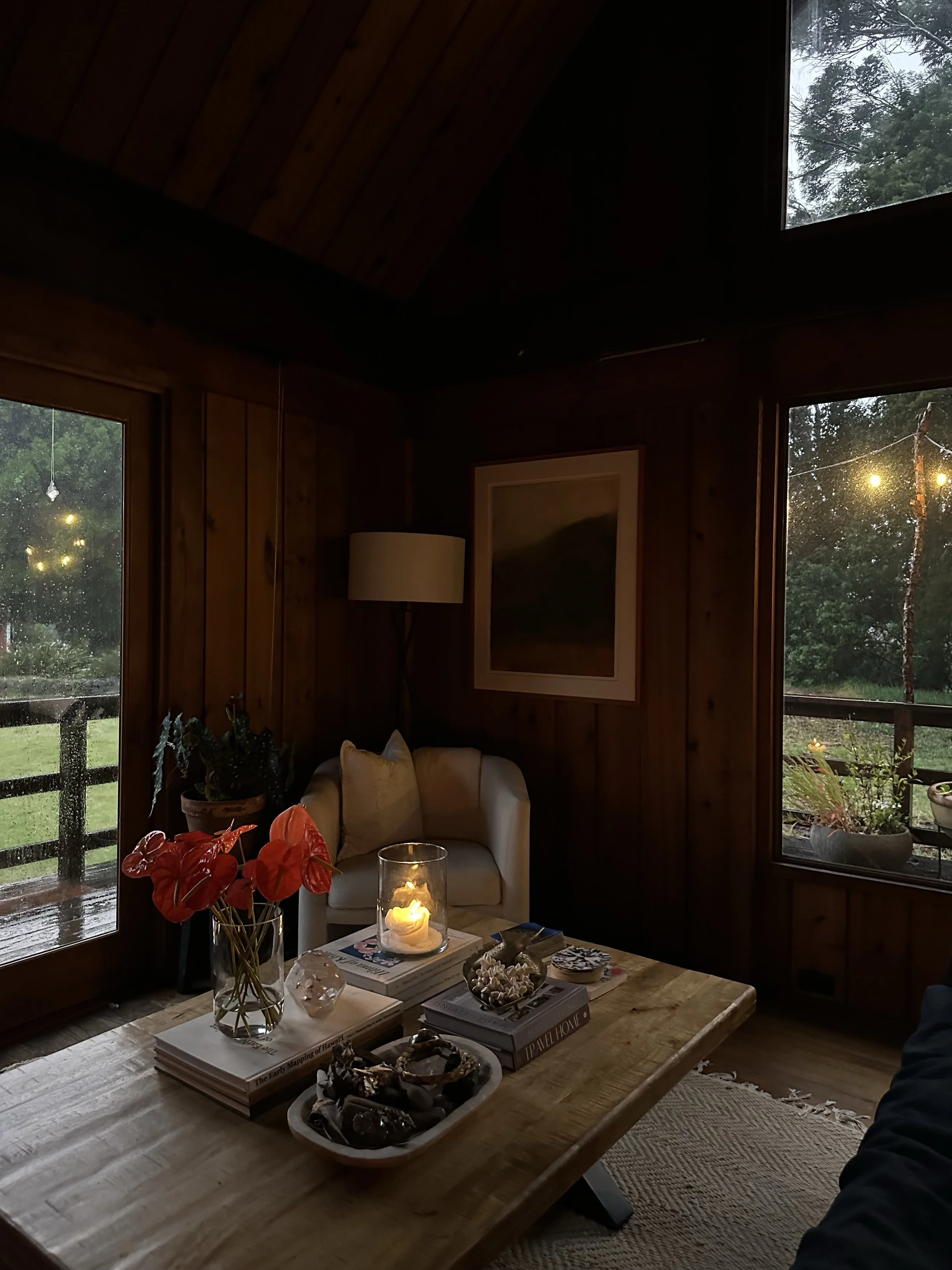 Hosting Pieces that Instantly Make a Home Feel Elevated