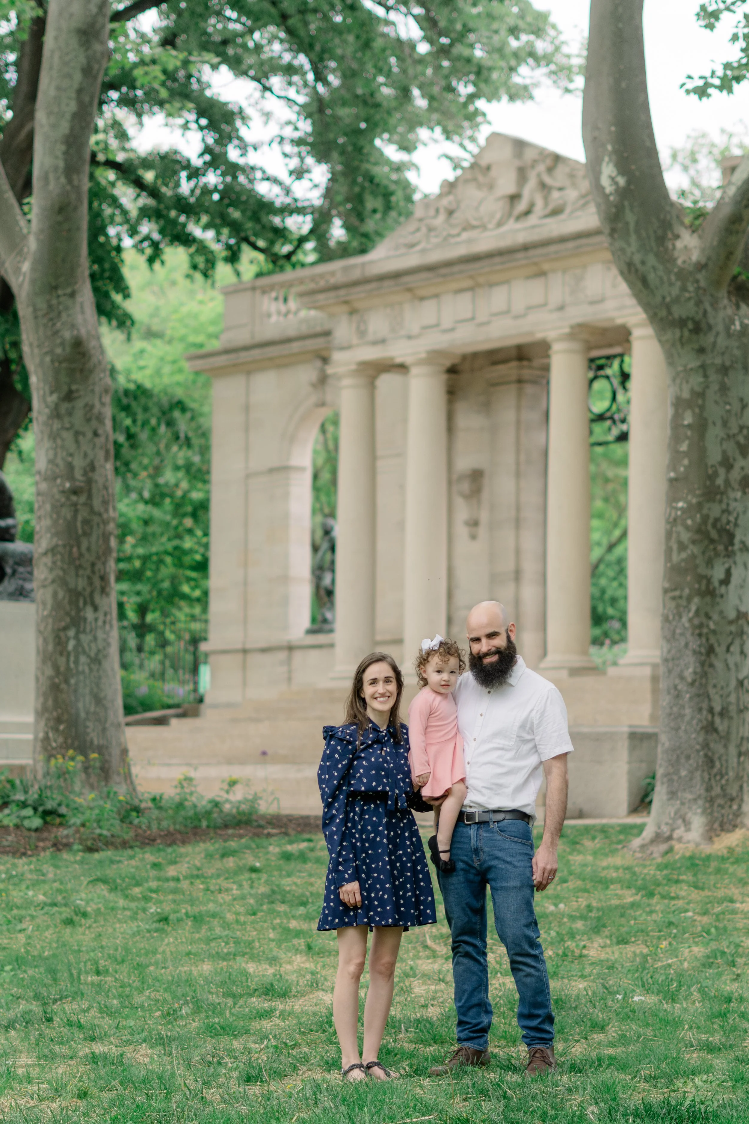 Family Photos at the Rodin Museum | Philadelphia Family Photographer