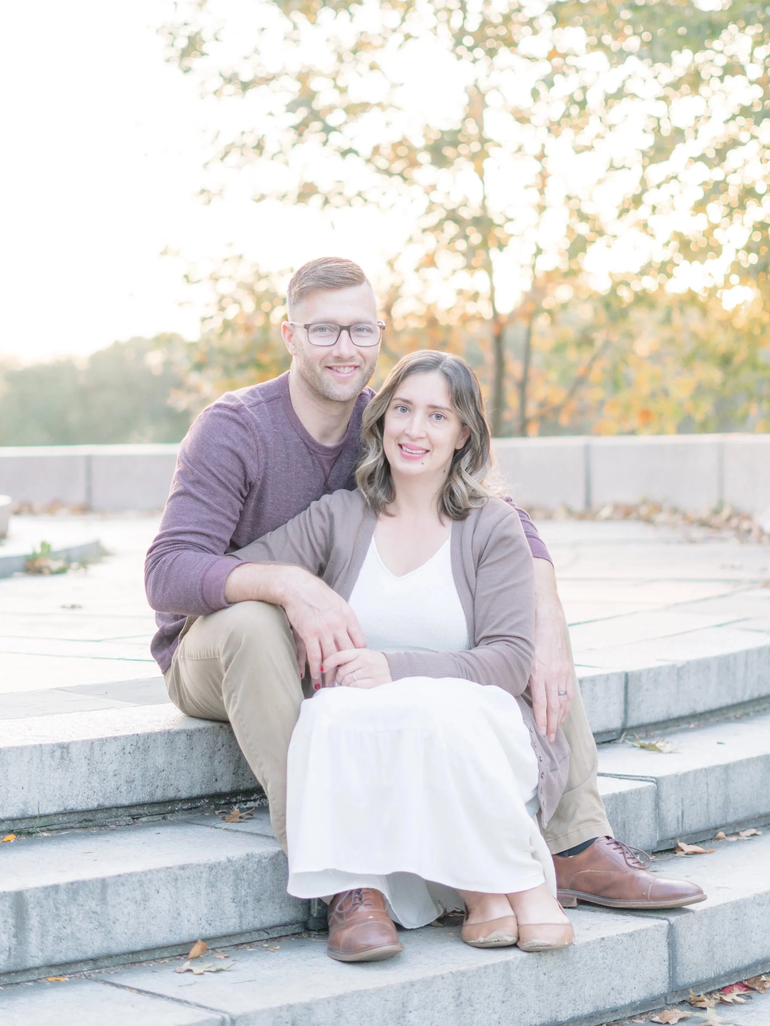 Golden hour couples portrait at FDR Park in Philadelphia.