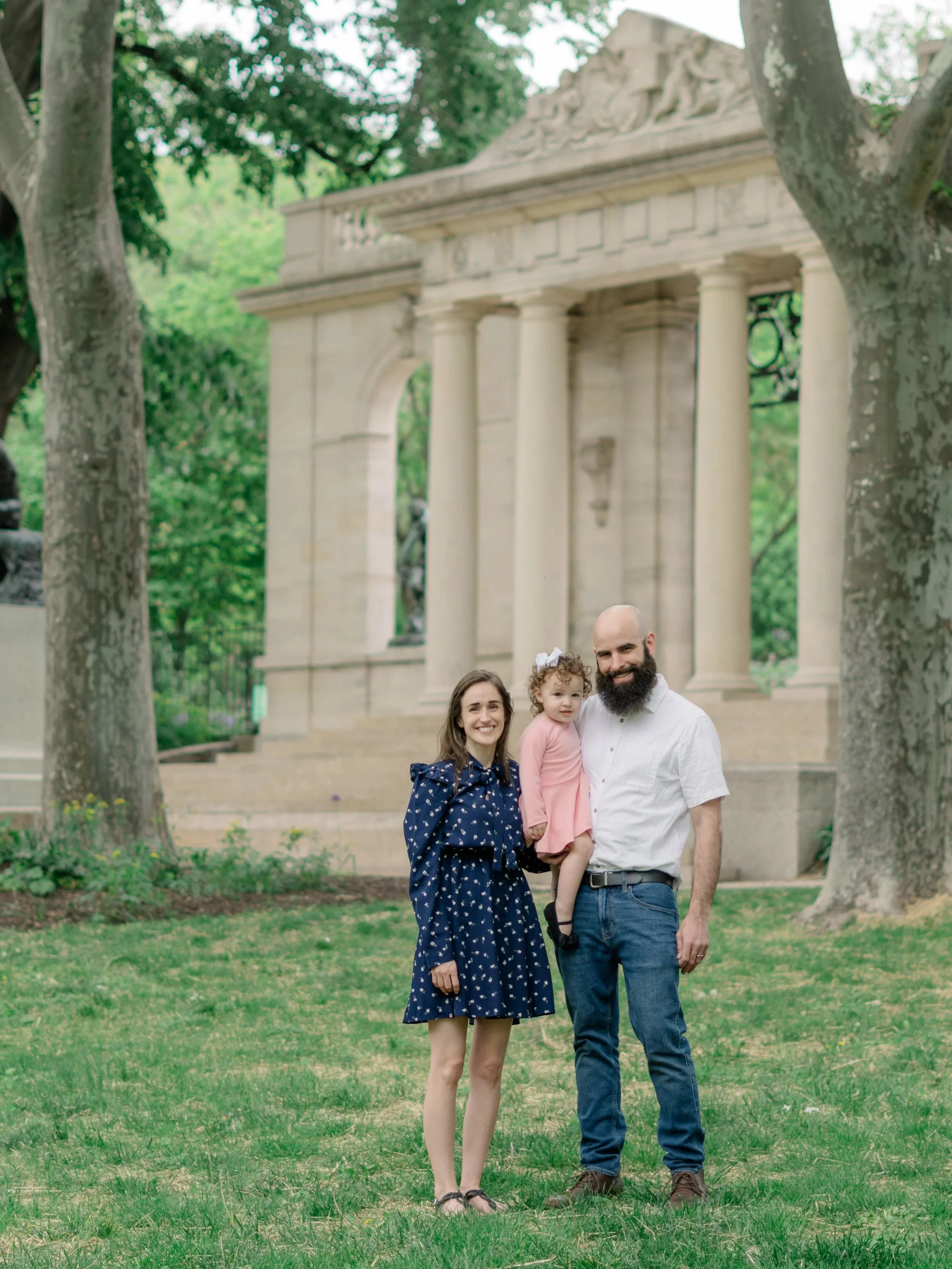A family enjoying their photo session at Rodin Museum, Philadelphia. 