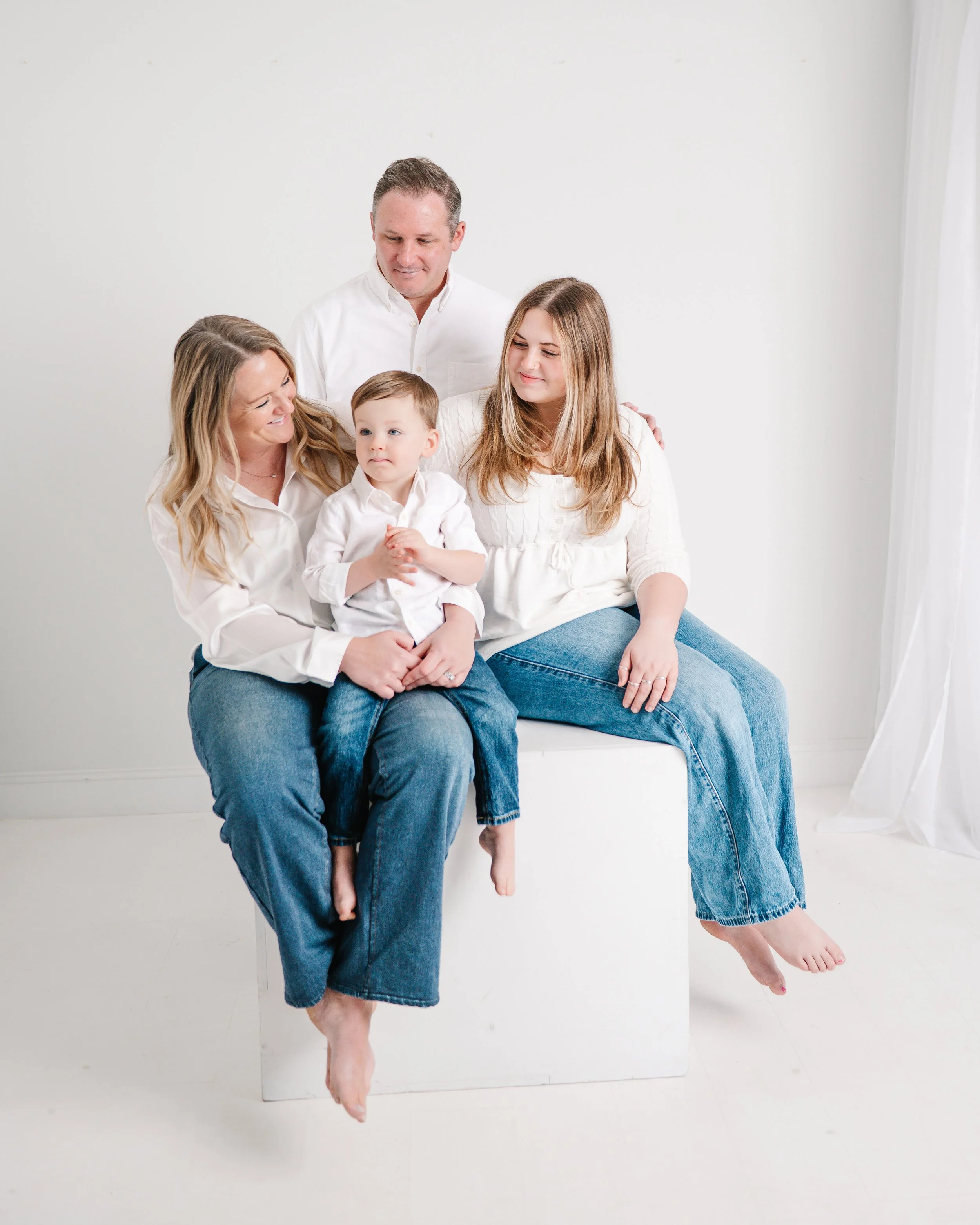 feldhouse retouched final-2.jpg