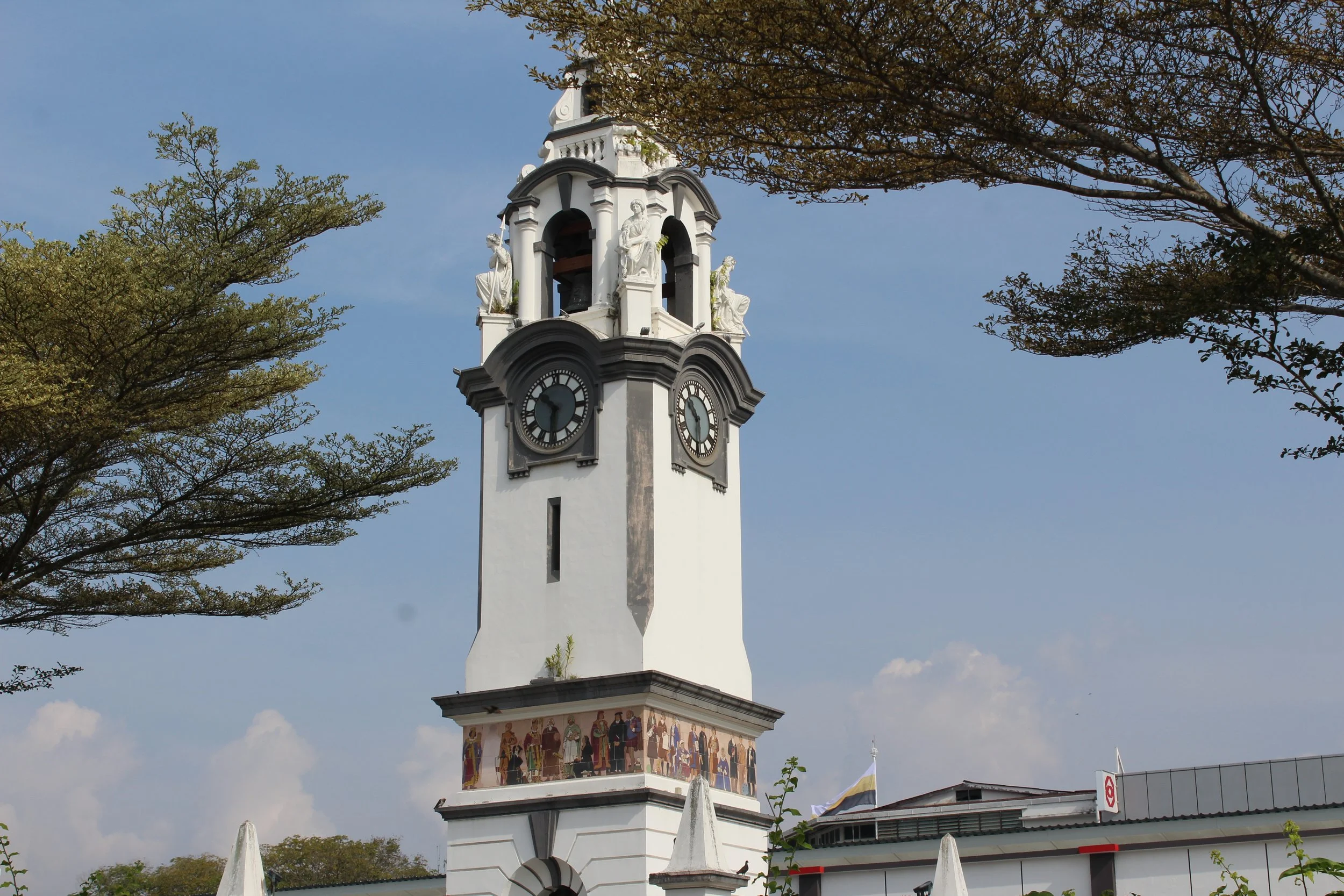 Birch Clock Memorial (2).JPG