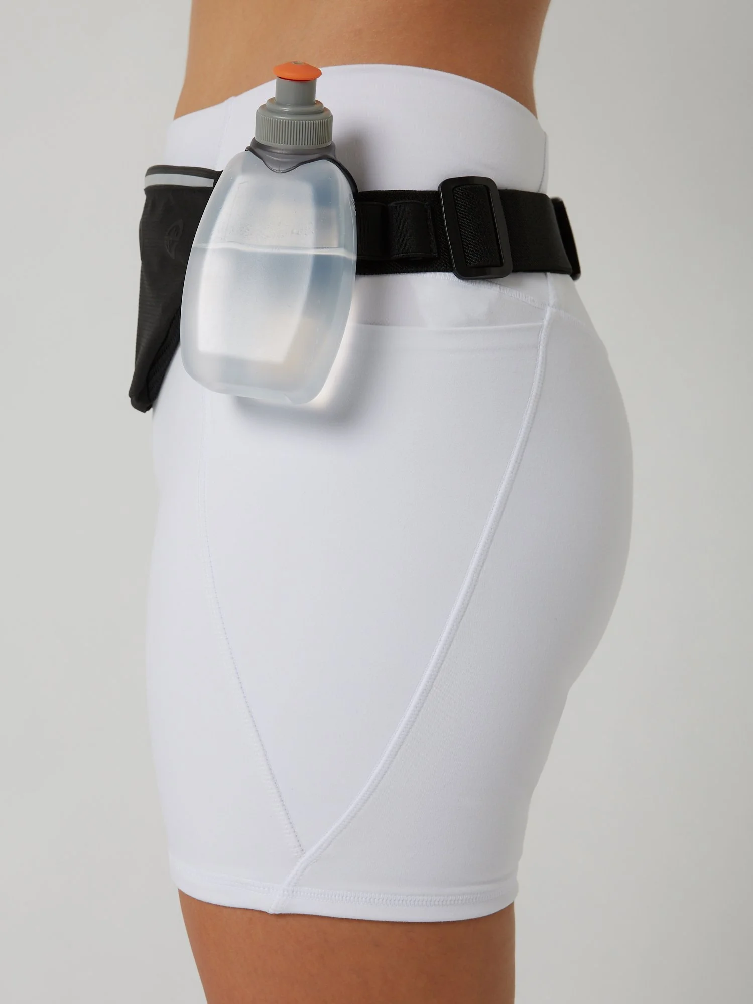 TEMPO Sip Clip – Clip-On Hydration Bottle for Running