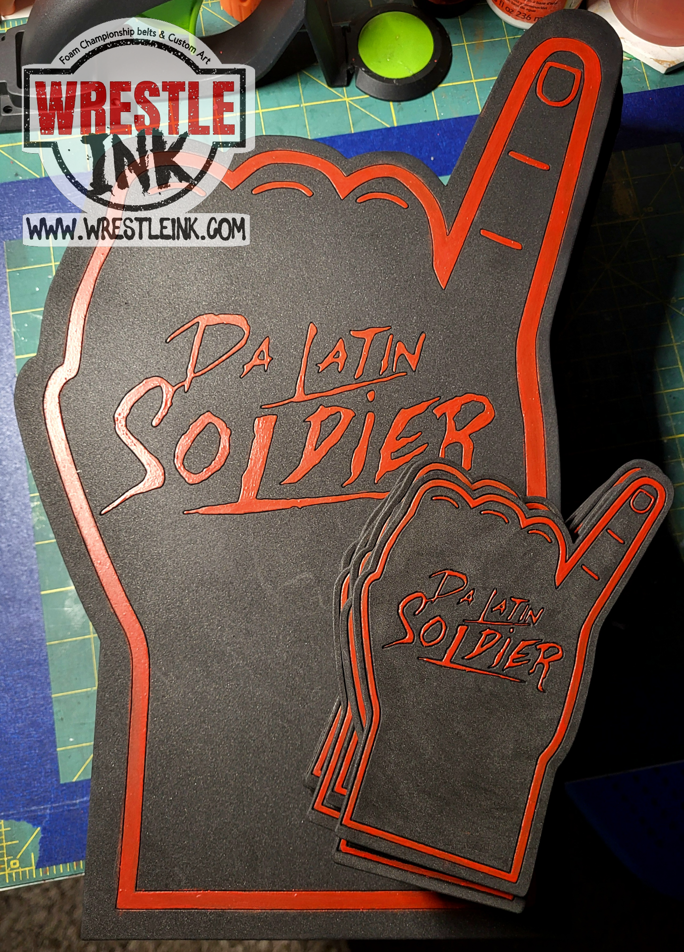 Foam Fingers 