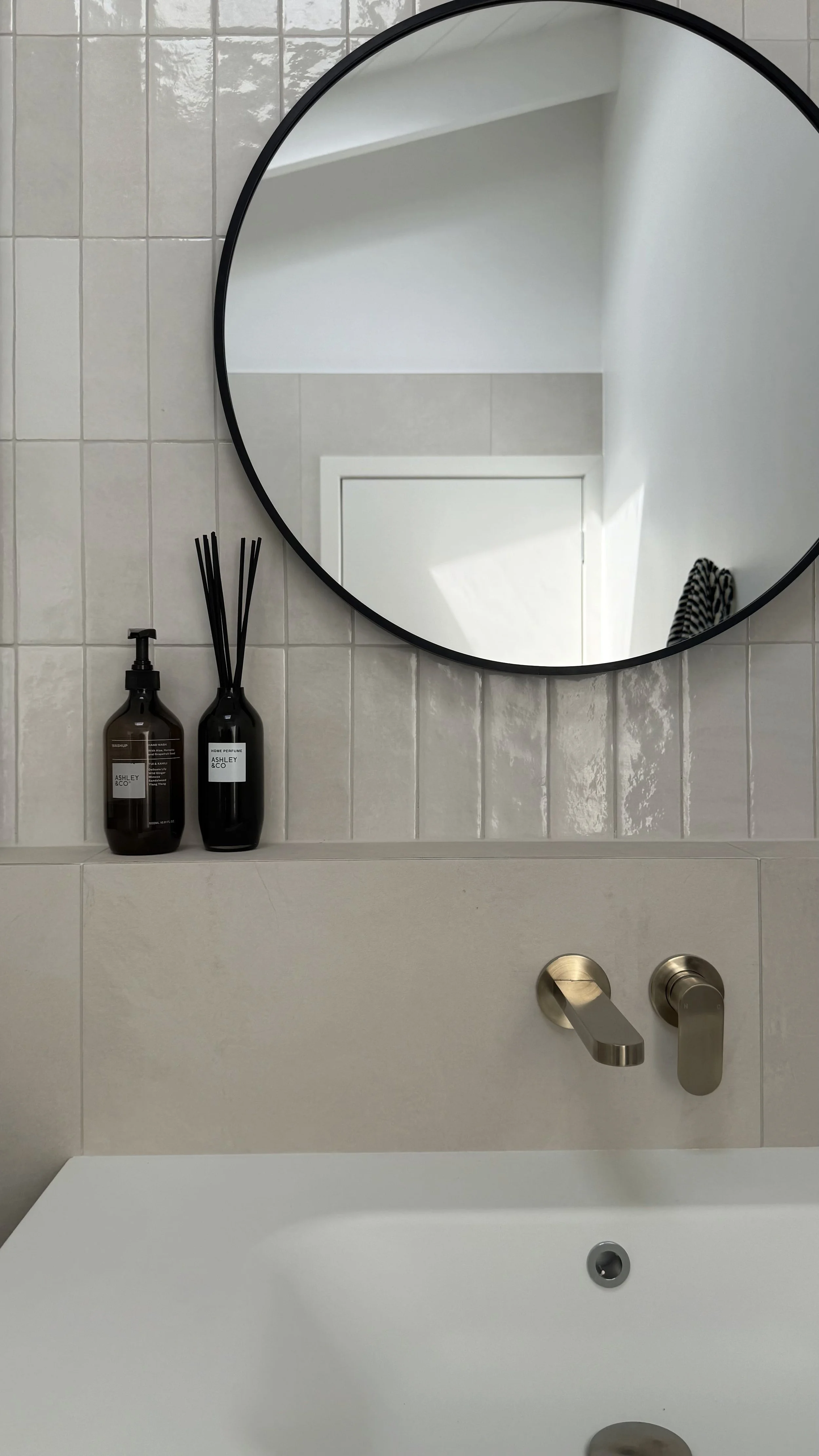 Whangaparaoa Bathroom Renovation_2_After_Greyson Builders_19.jpeg