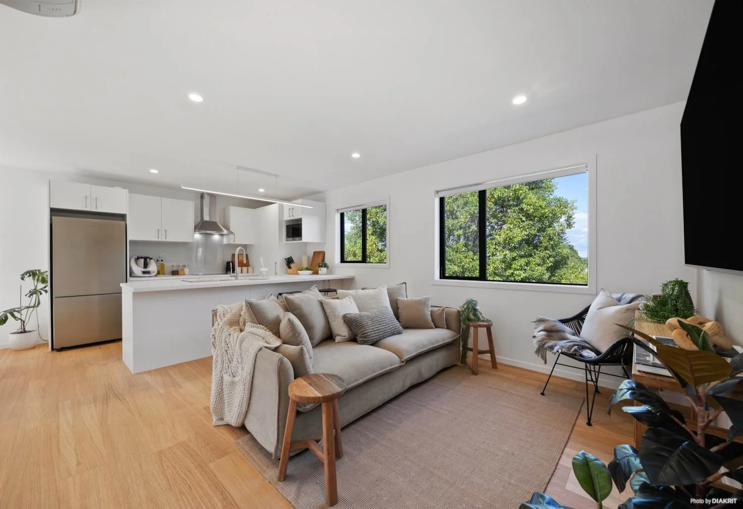 new kitchen and lounge renovation for a family home in Massey, Auckland built by Greyson Builders