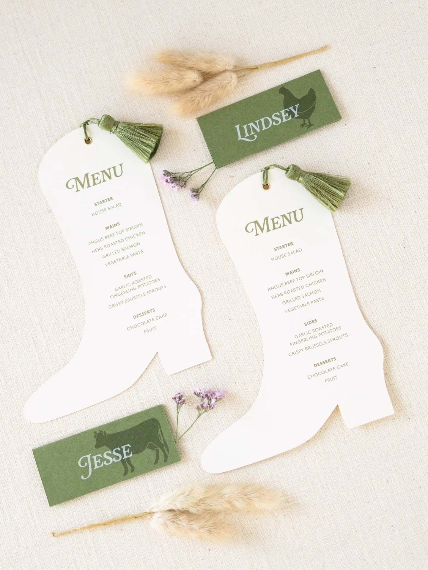 The kind of detail your guests won&rsquo;t stop talking about.
Have a vision like these western inspired menus? Let&rsquo;s bring it to life 🤍

#weddingstationery #custompaper #weddingdetails #westernwedding eventdesign