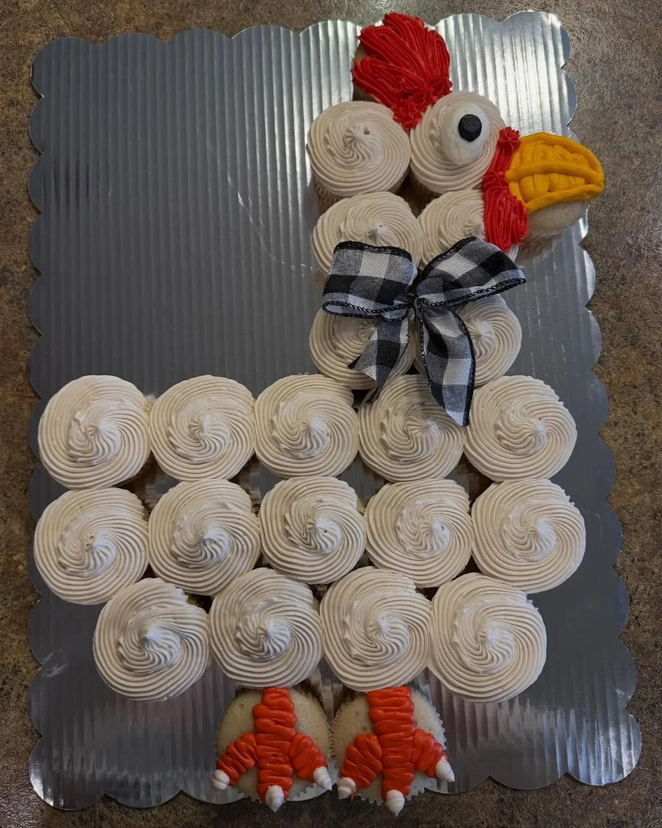 Chicken+Cupcake+Cake.jpg