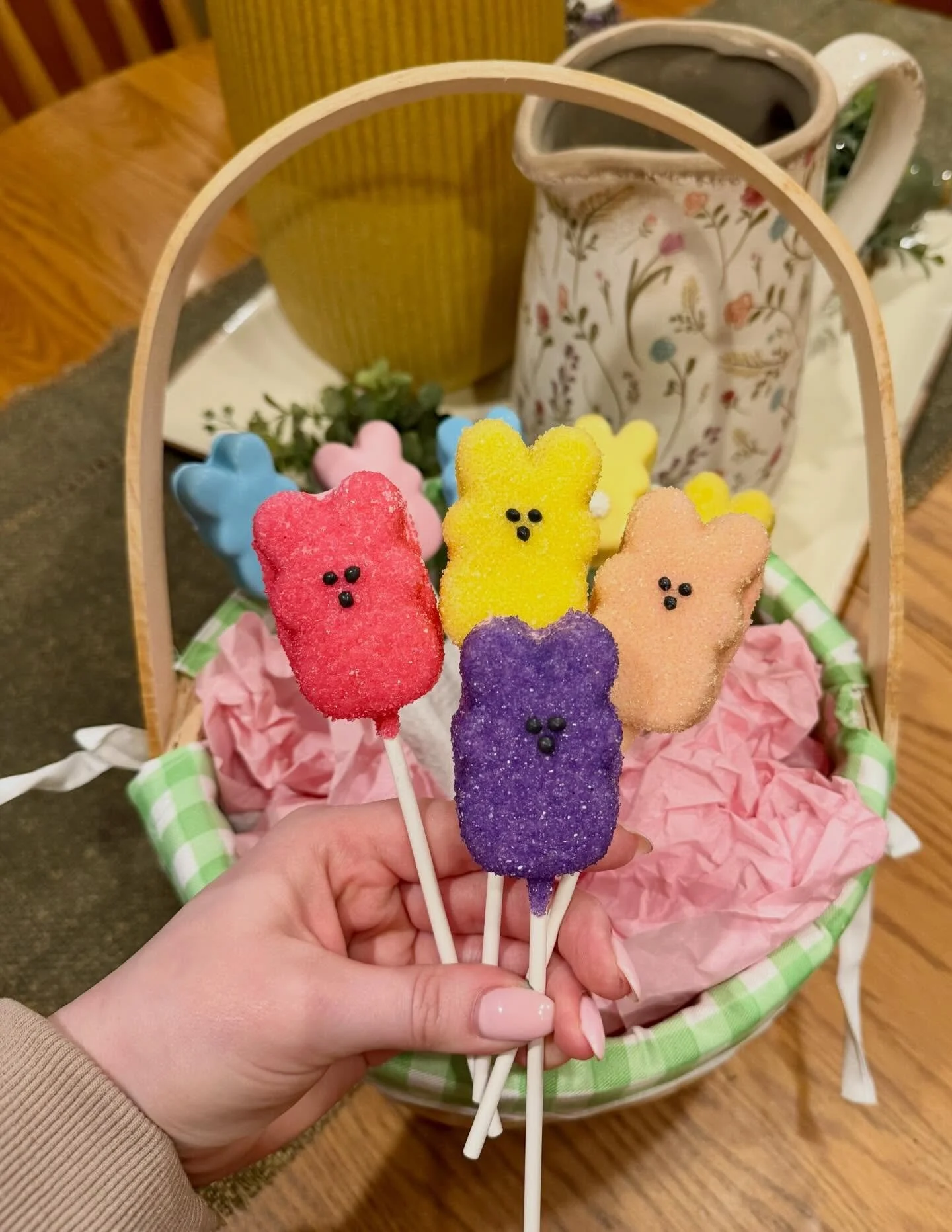 Bunny Peeps Cake Pops.jpg
