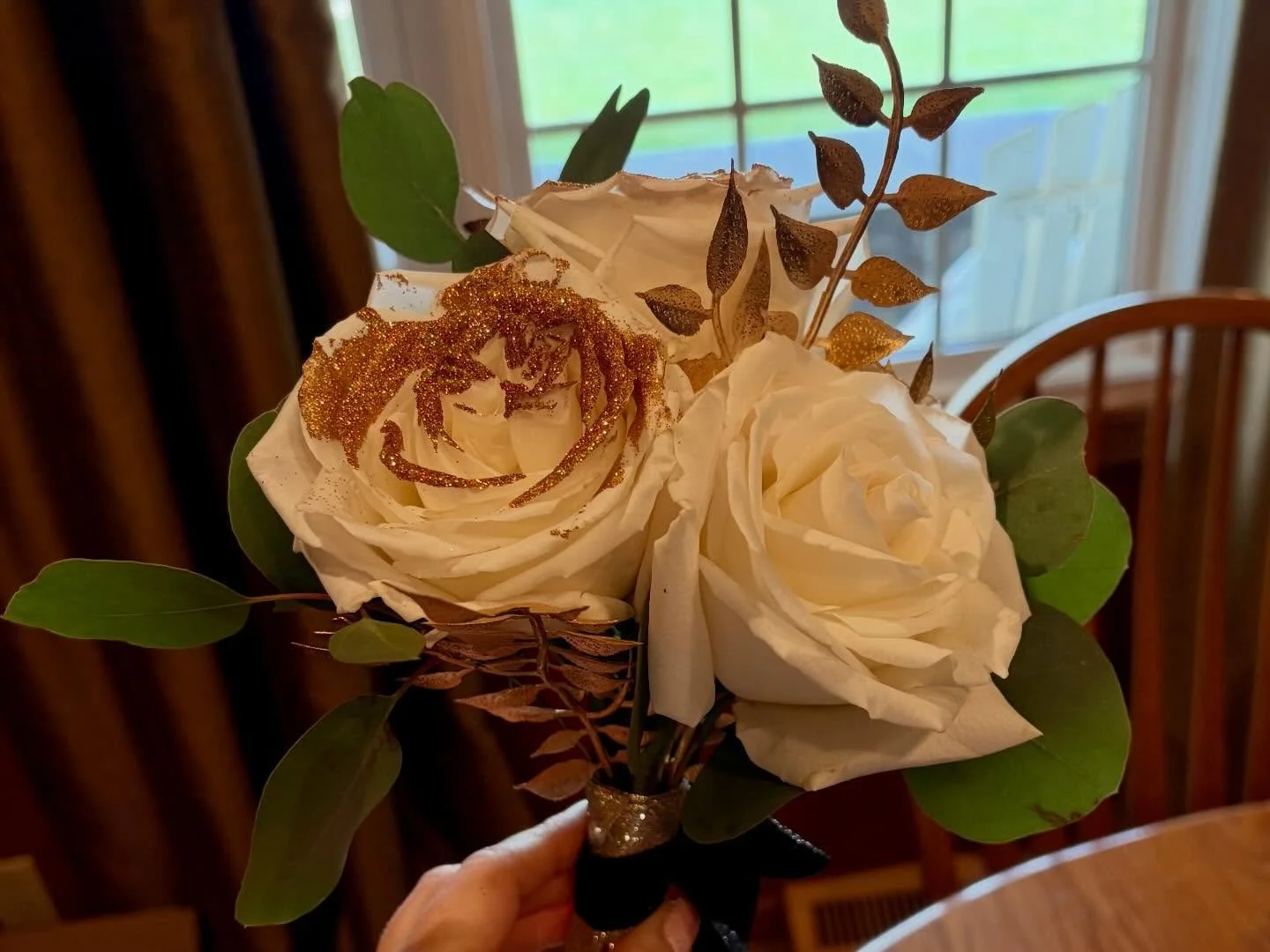 Prom bouquet - real white roses gold glitter add.jpg