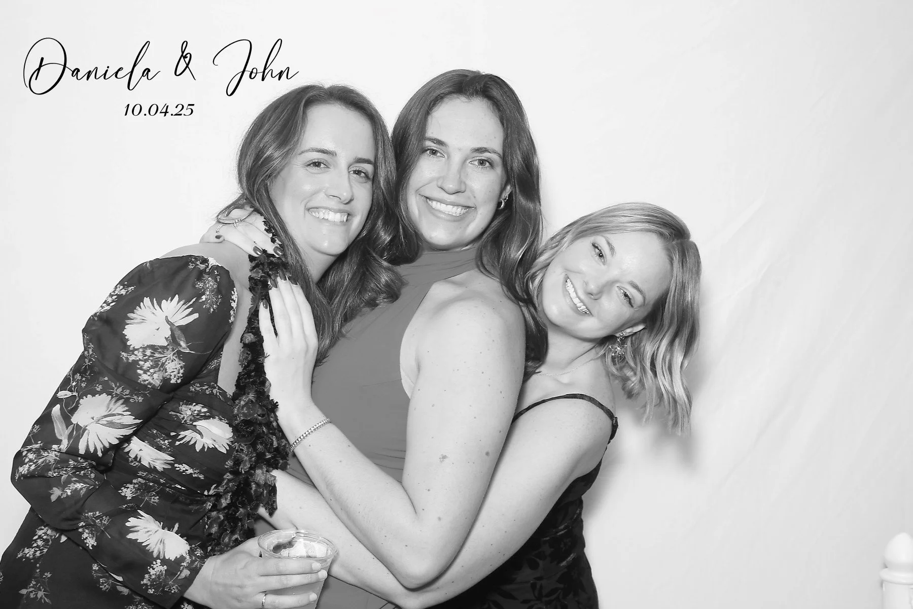 Why GLAM-Style Photo Booths Are the Cool New Trend in Event Photography