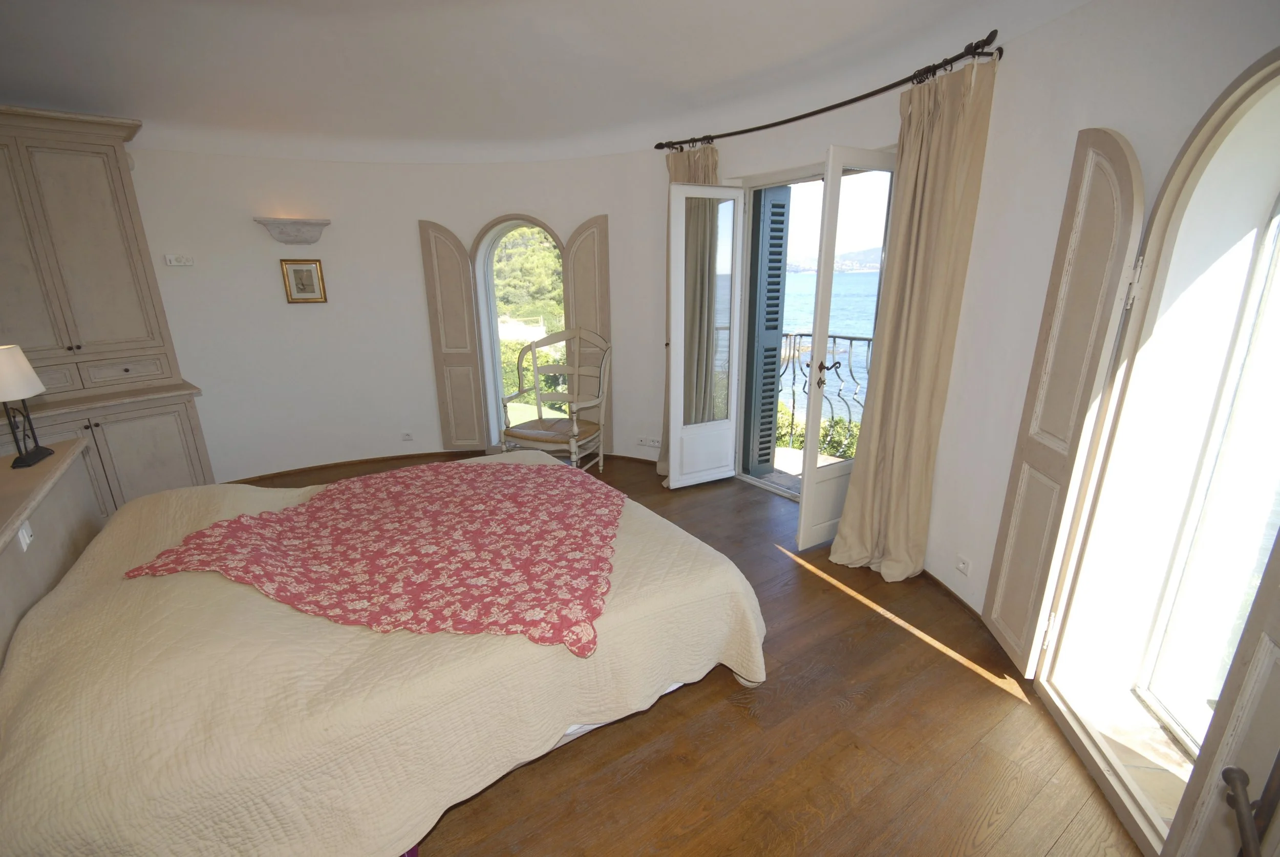 Master Bedroom 34.jpg