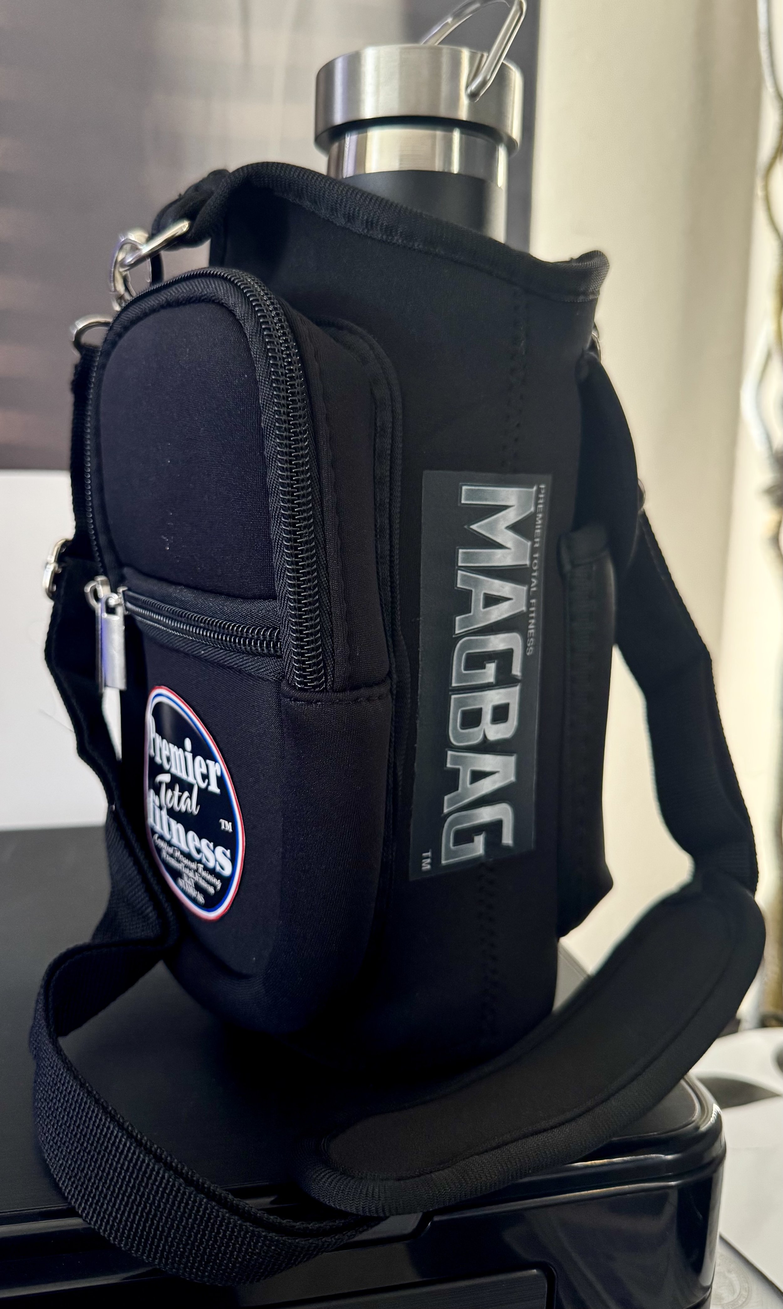 MAGBAG Magnetic Water Bottle Bag