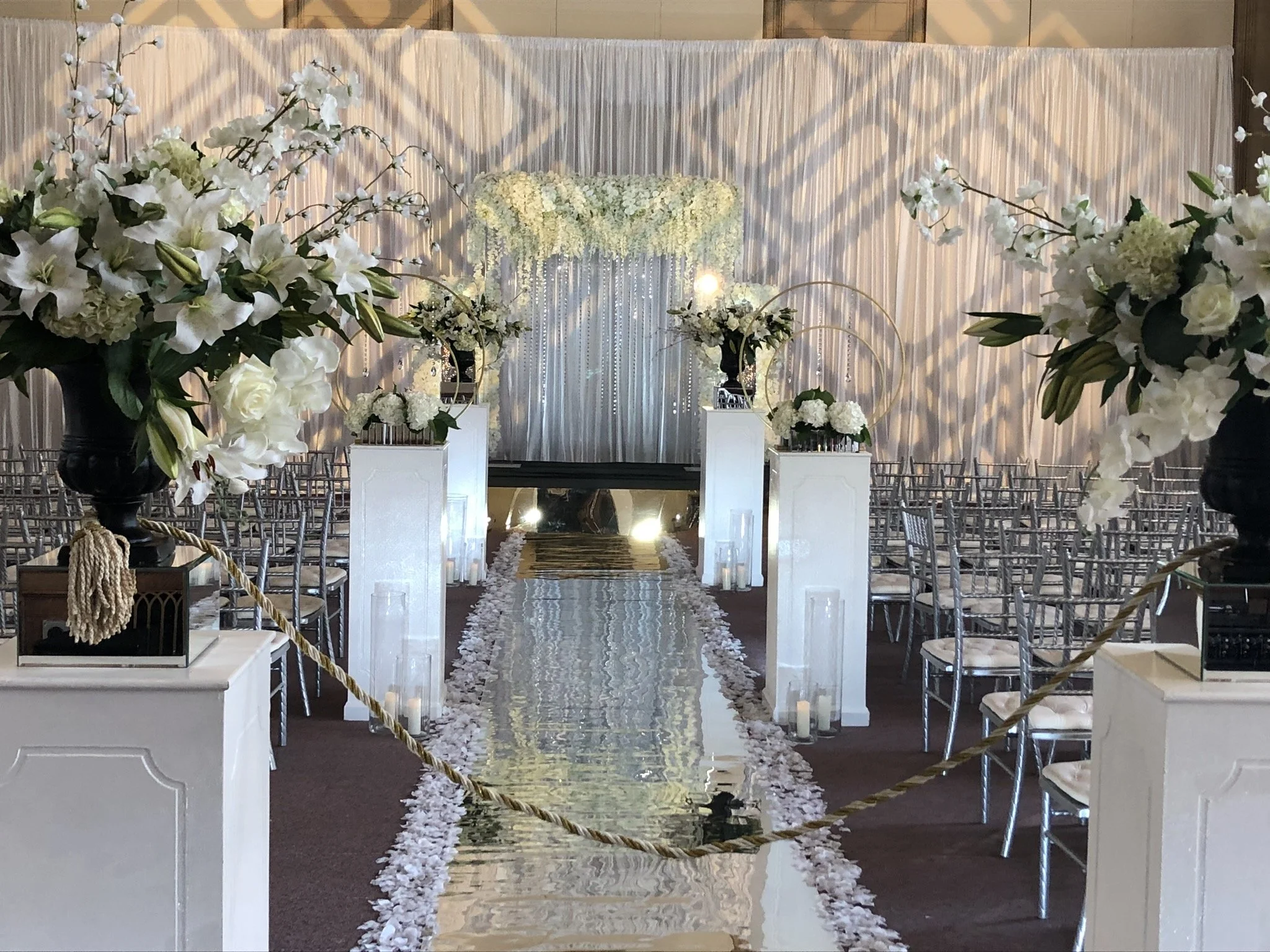 Eboni ceremony aisle.jpeg