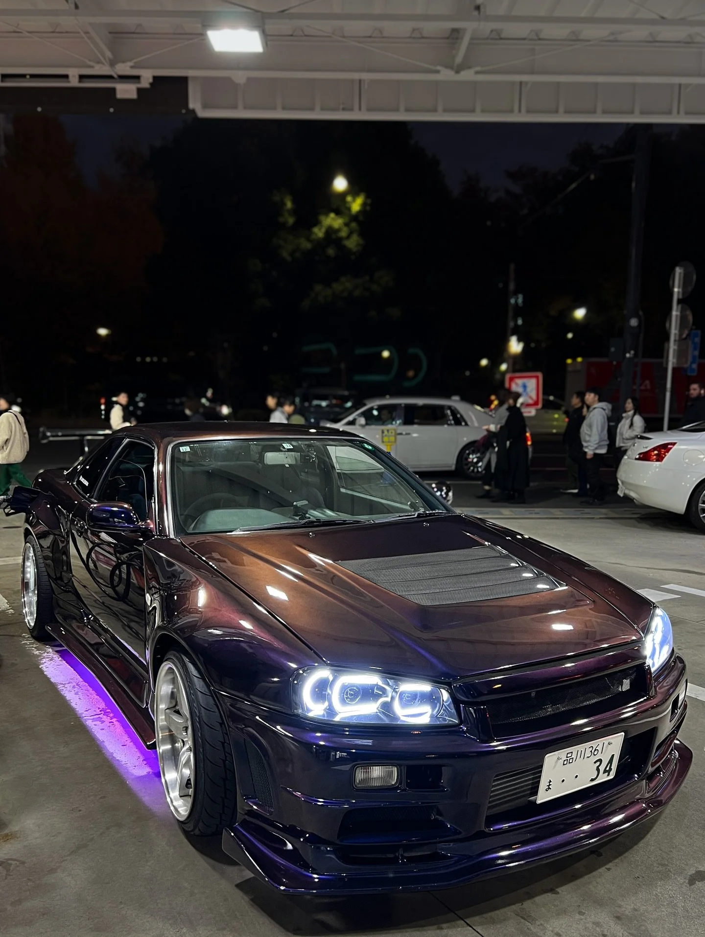 Every night stop. 🛑 ⛽️😮&zwj;💨

#dayinthelife #jdm #r34 #r34gtr #skyline #midnightpurple
#midnightpurple3 #tokyo #tokyolife #carphotography #automotivephotography #carsofinstagram #jdmlife #gtr