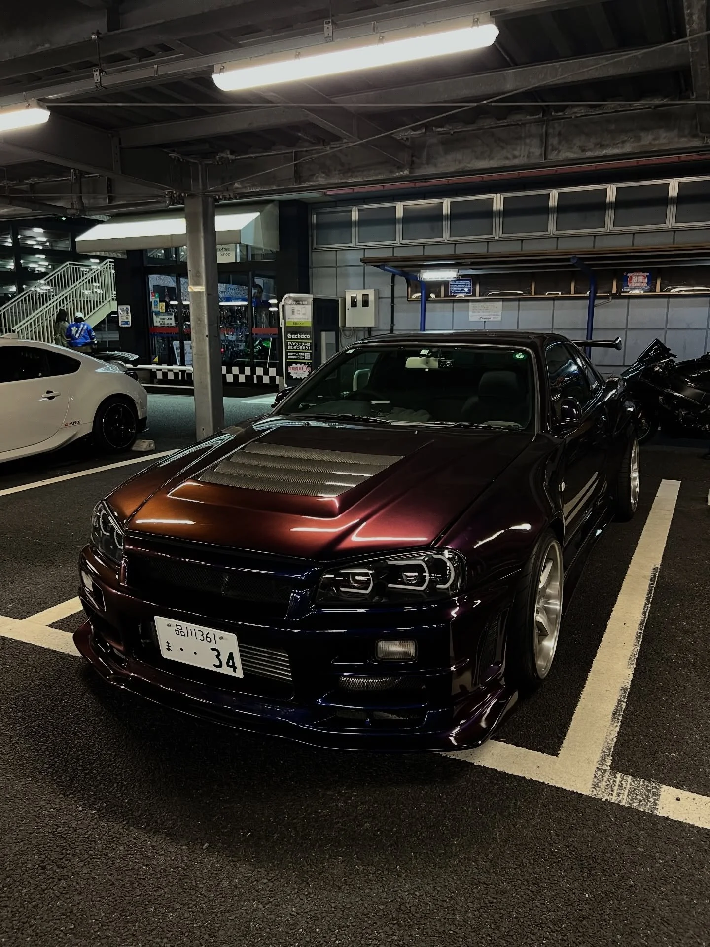 📍TOKYO

#dayinthelife #jdm #r34 #r34gtr #skyline #midnightpurple
#midnightpurple3 #tokyo #tokyolife #carphotography #automotivephotography #carsofinstagram #jdmlife #gtr